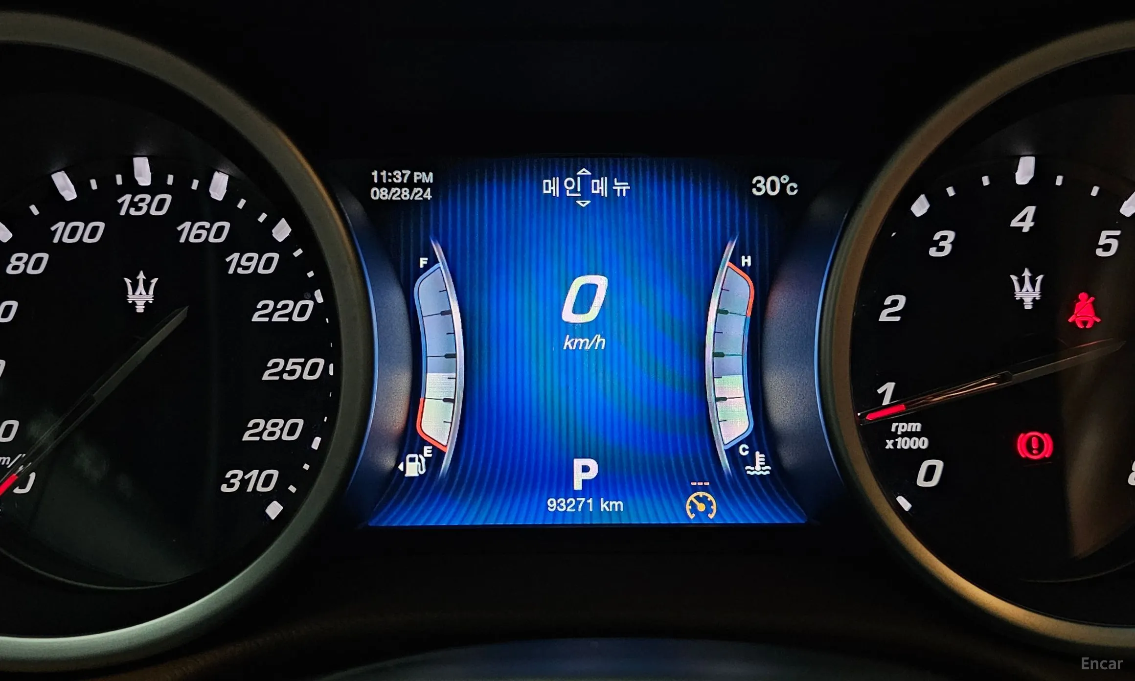 Maserati Ghibli превью 8