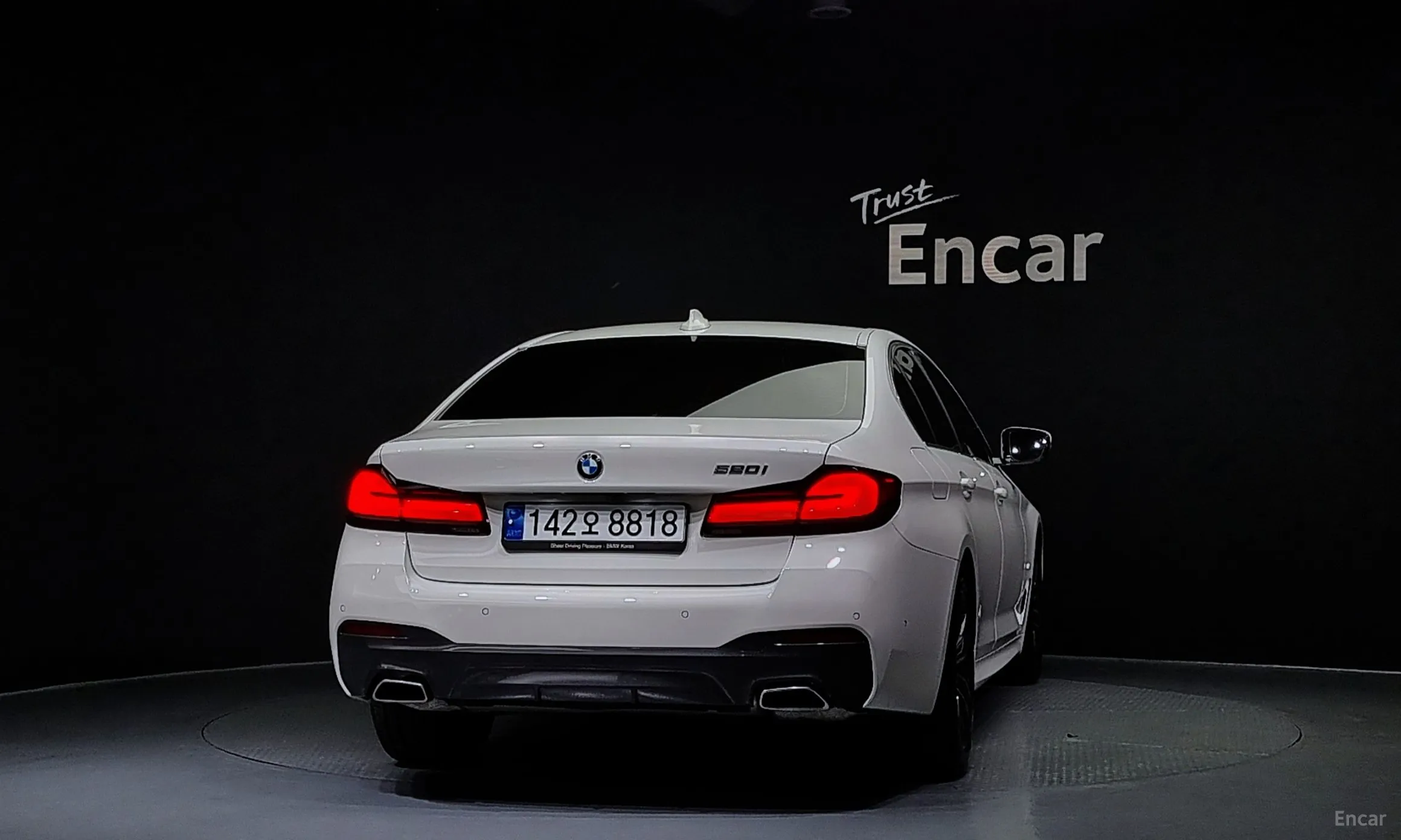 BMW 5 Series (G30) превью 3