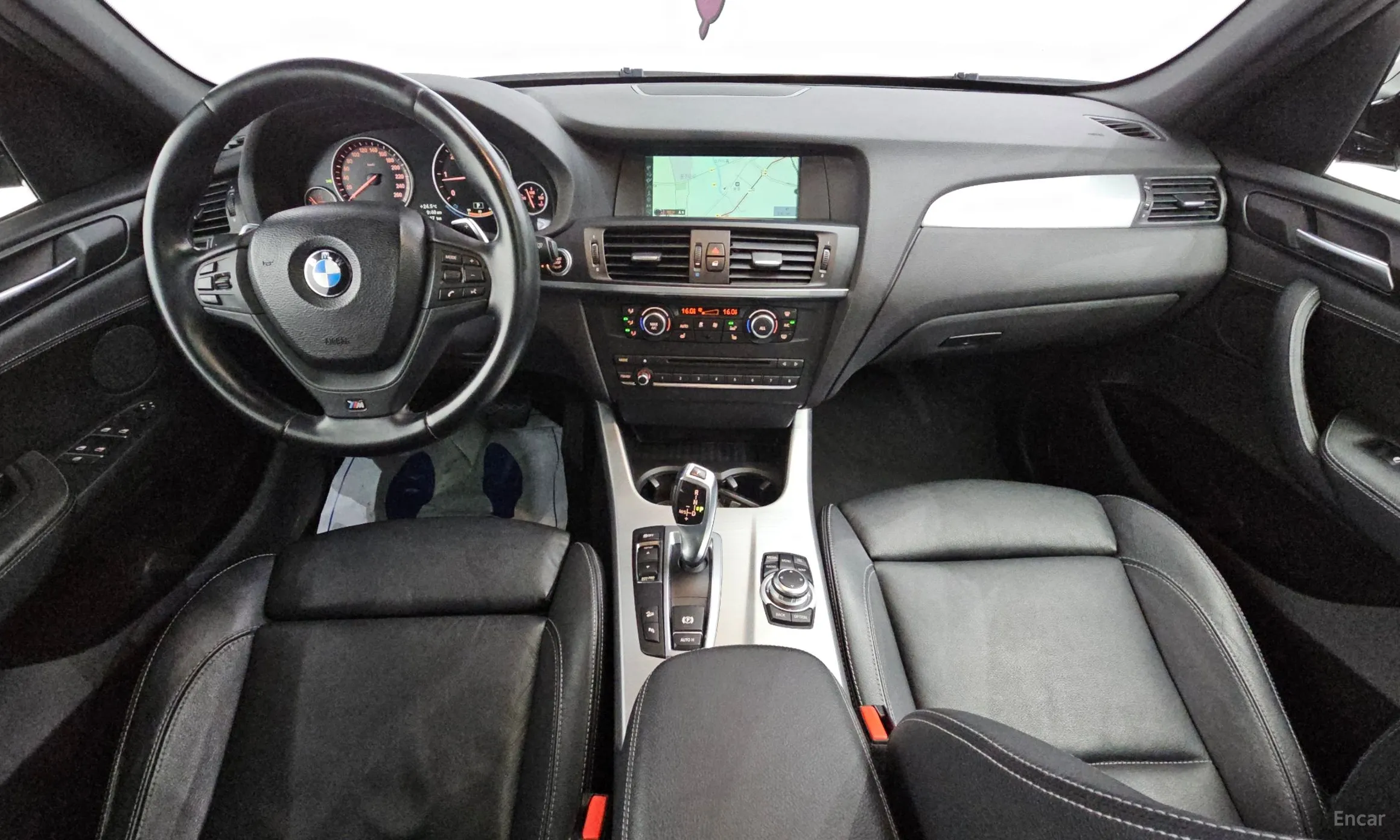 BMW X3 (F25) превью 4