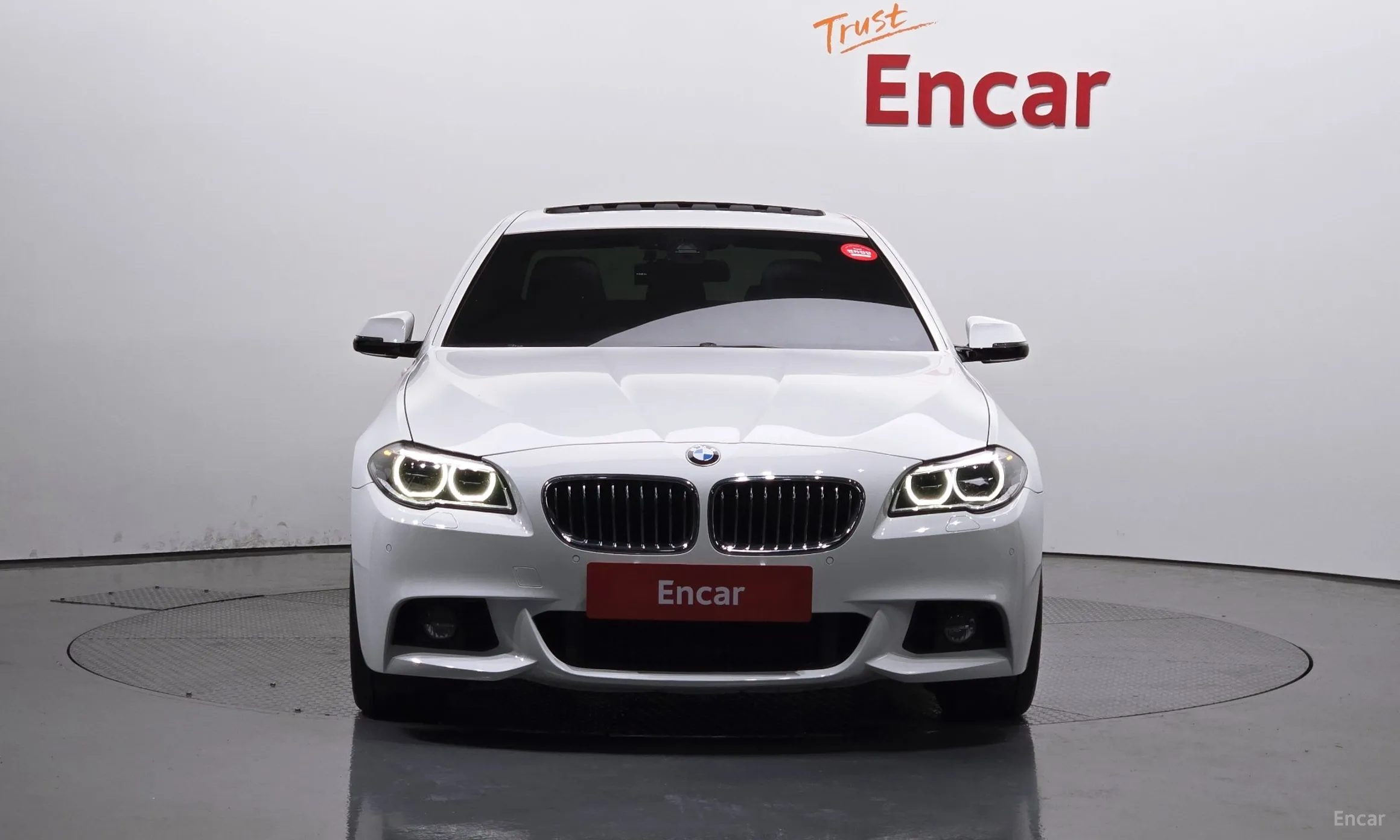 BMW 5 Series (F10) превью 2