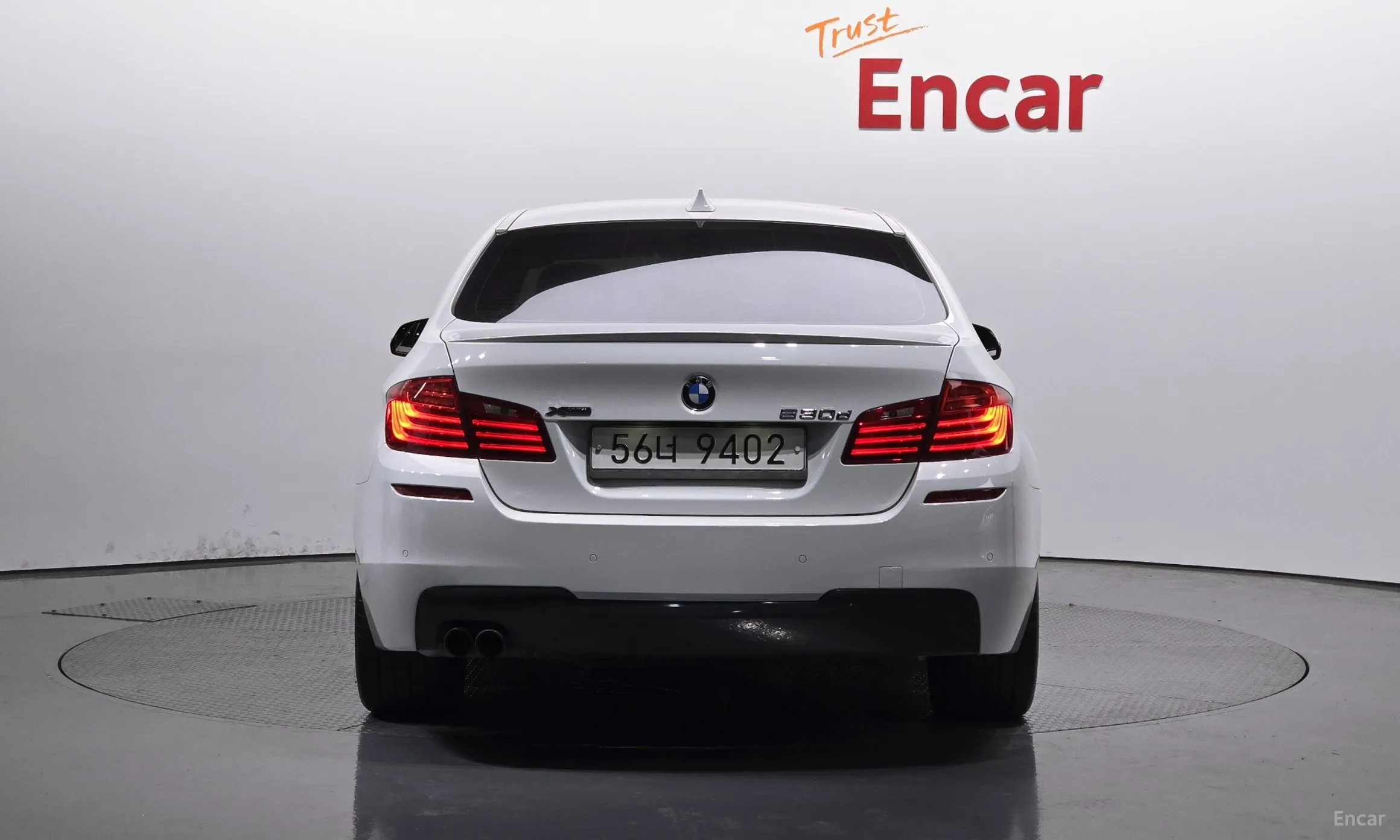 BMW 5 Series (F10) превью 3