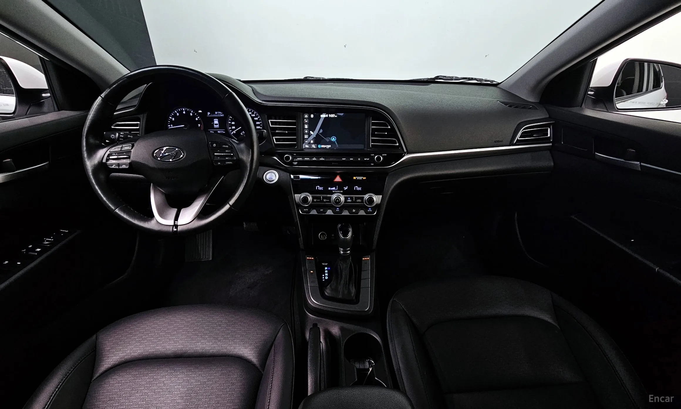 Hyundai Avante AD превью 4