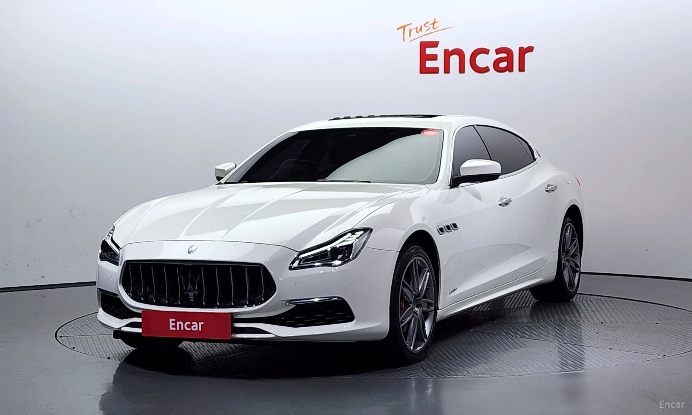Maserati Quattroporte