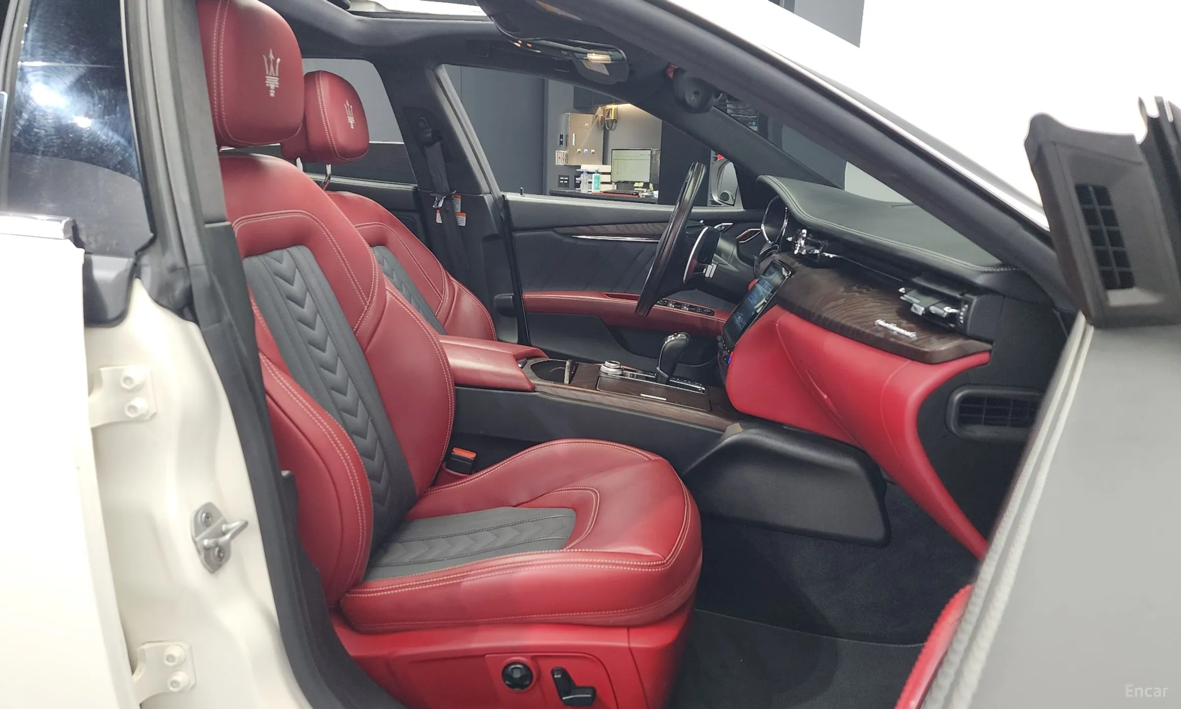 Maserati Quattroporte превью 11
