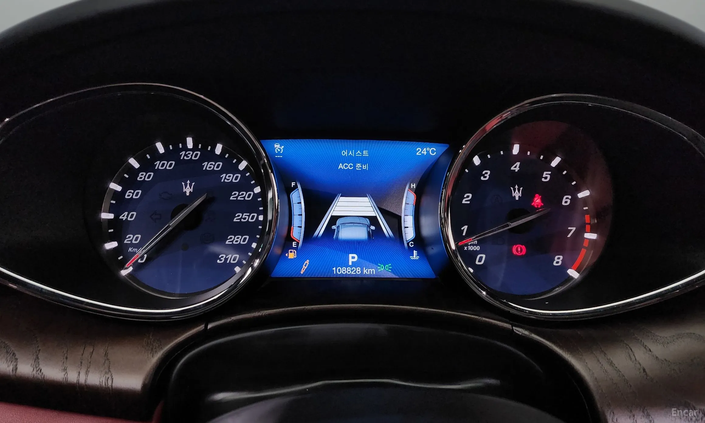 Maserati Quattroporte превью 8
