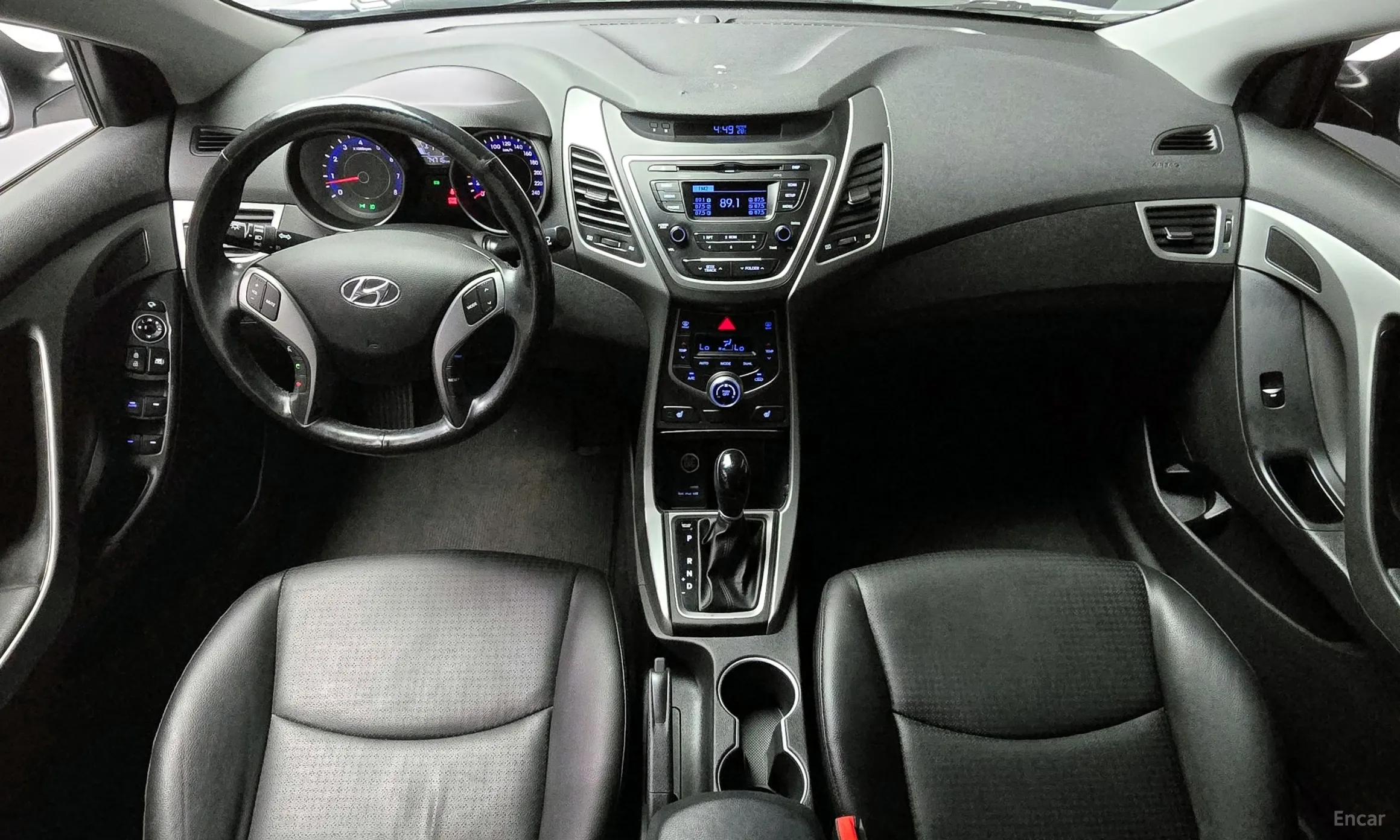 Hyundai Avante превью 4