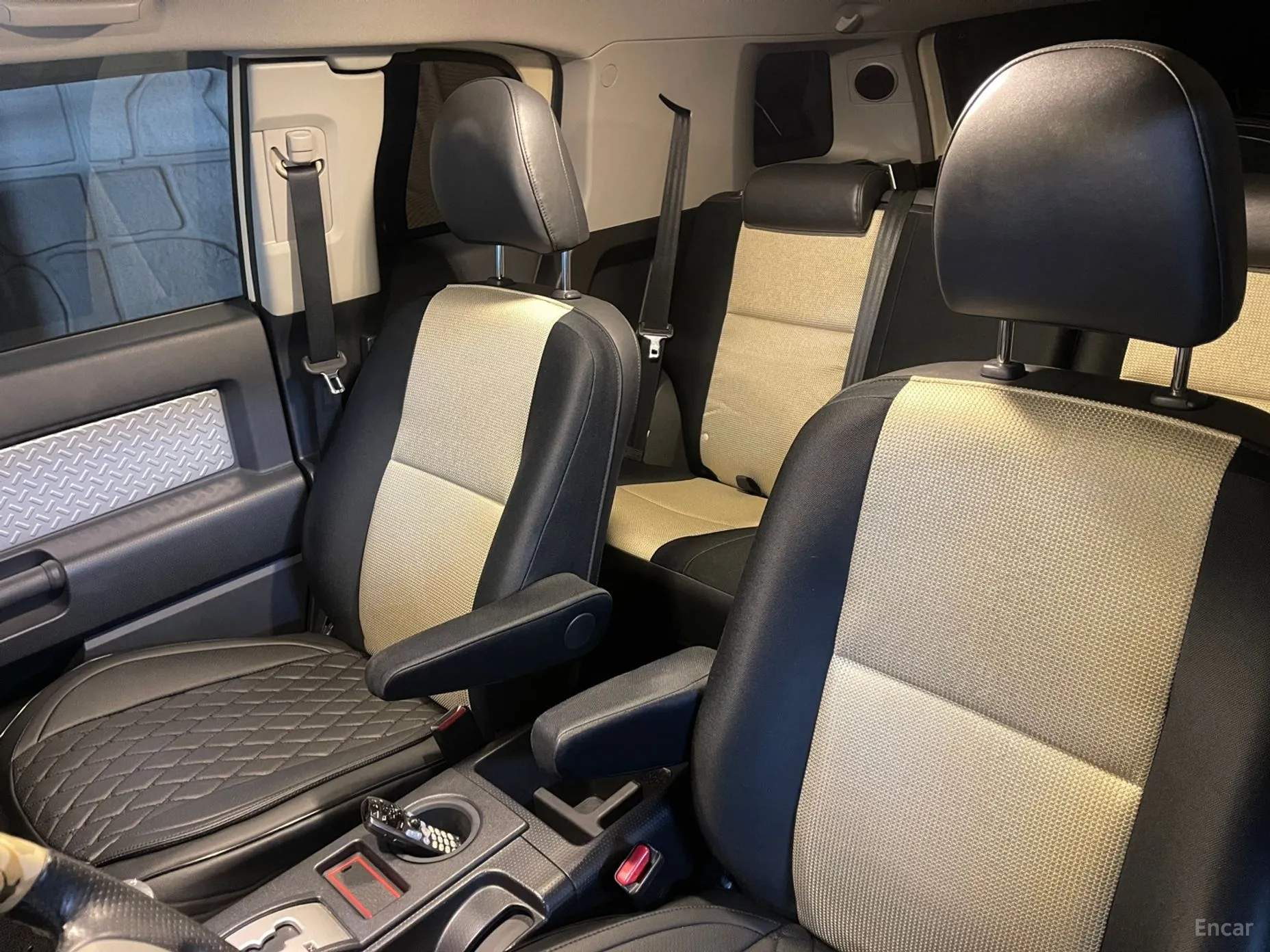 Toyota FJ Cruiser превью 15
