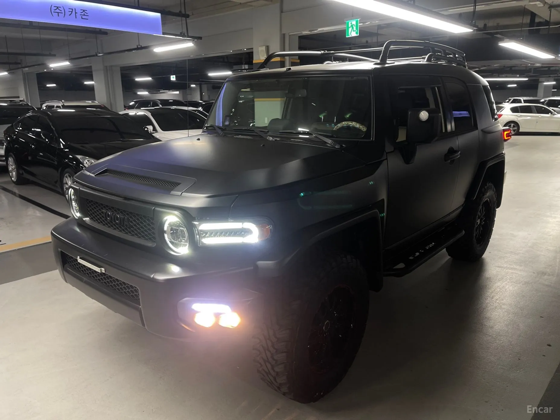Toyota FJ Cruiser превью 19