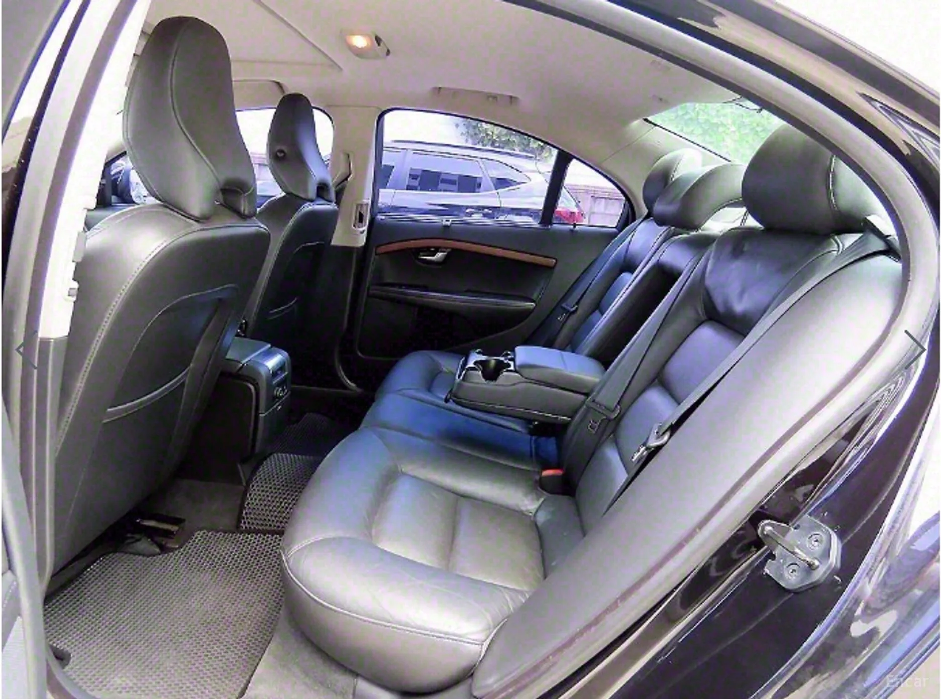 Volvo S80 превью 6