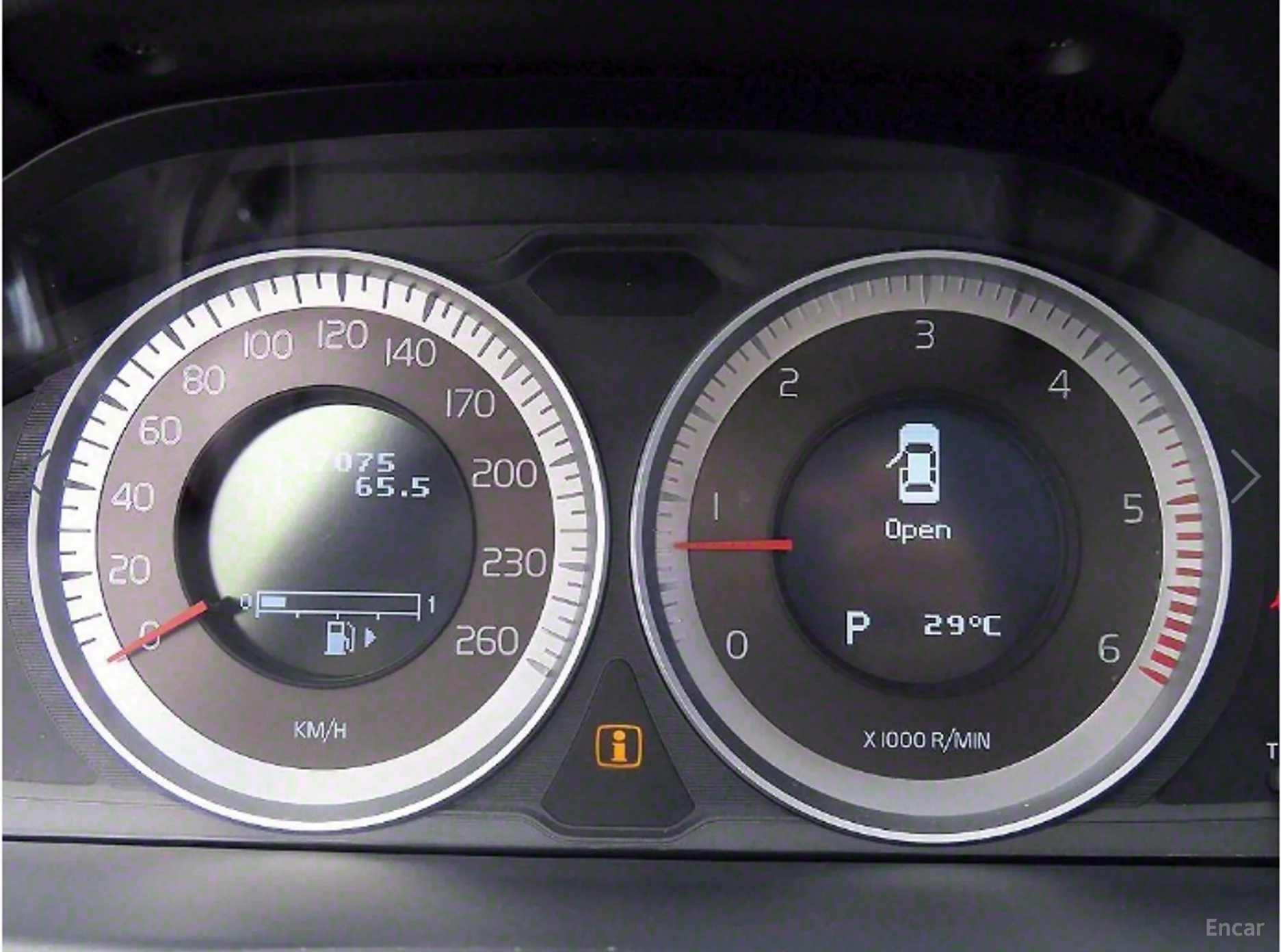 Volvo S80 превью 9