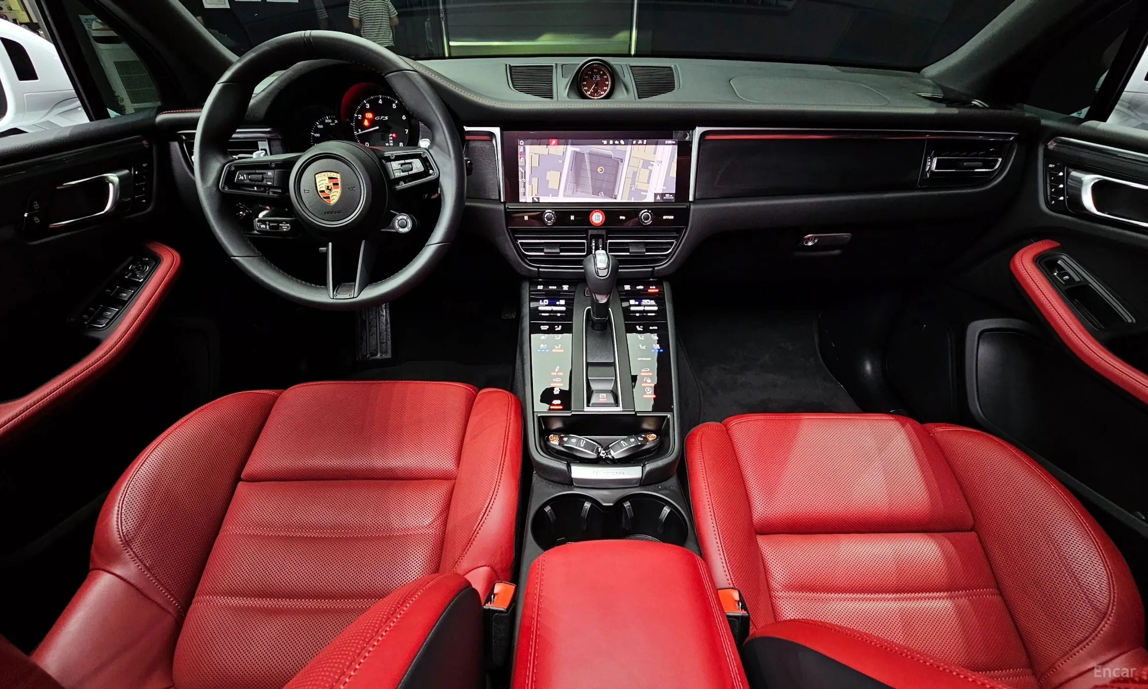 Porsche Macan превью 4