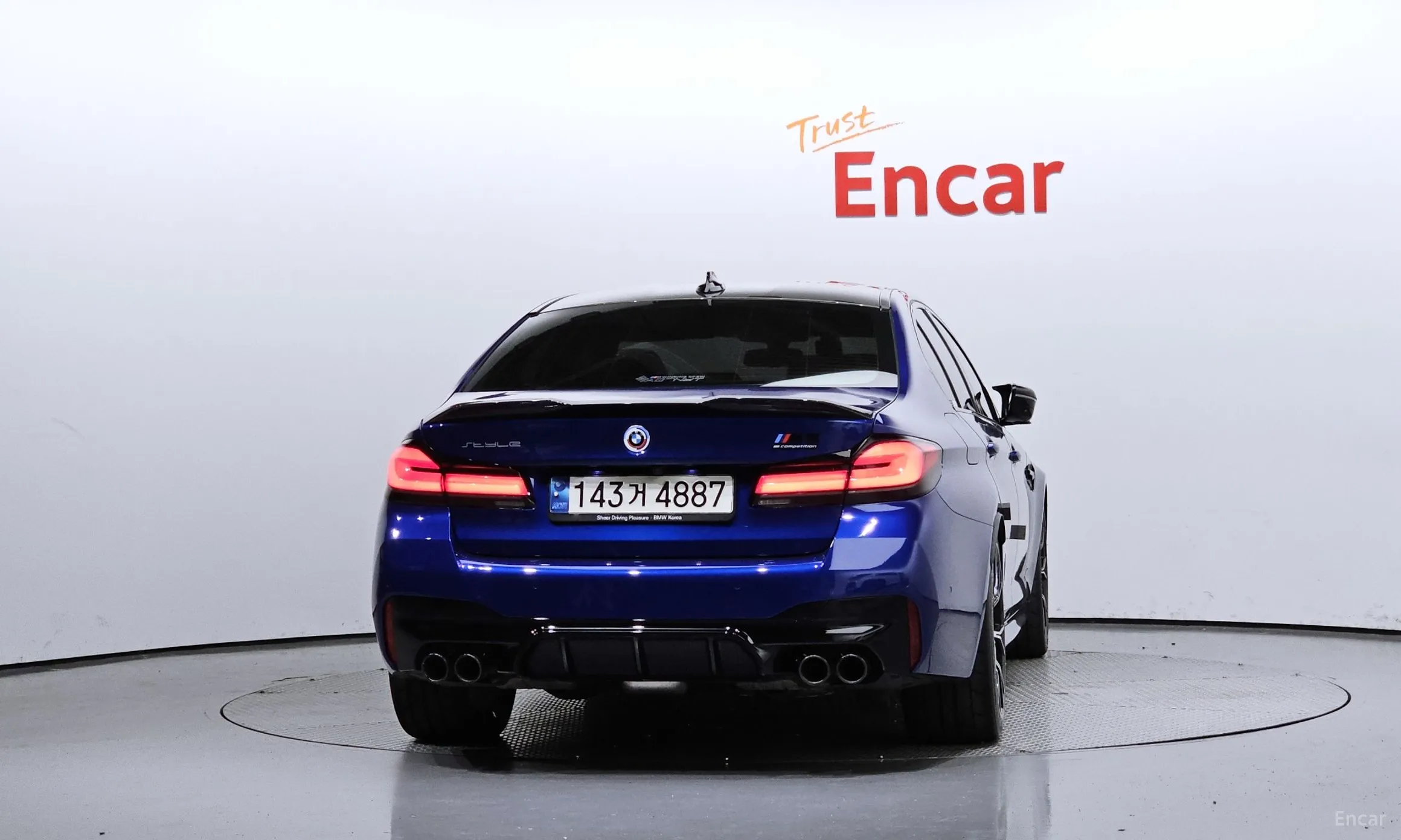 BMW M5 (F90) превью 3