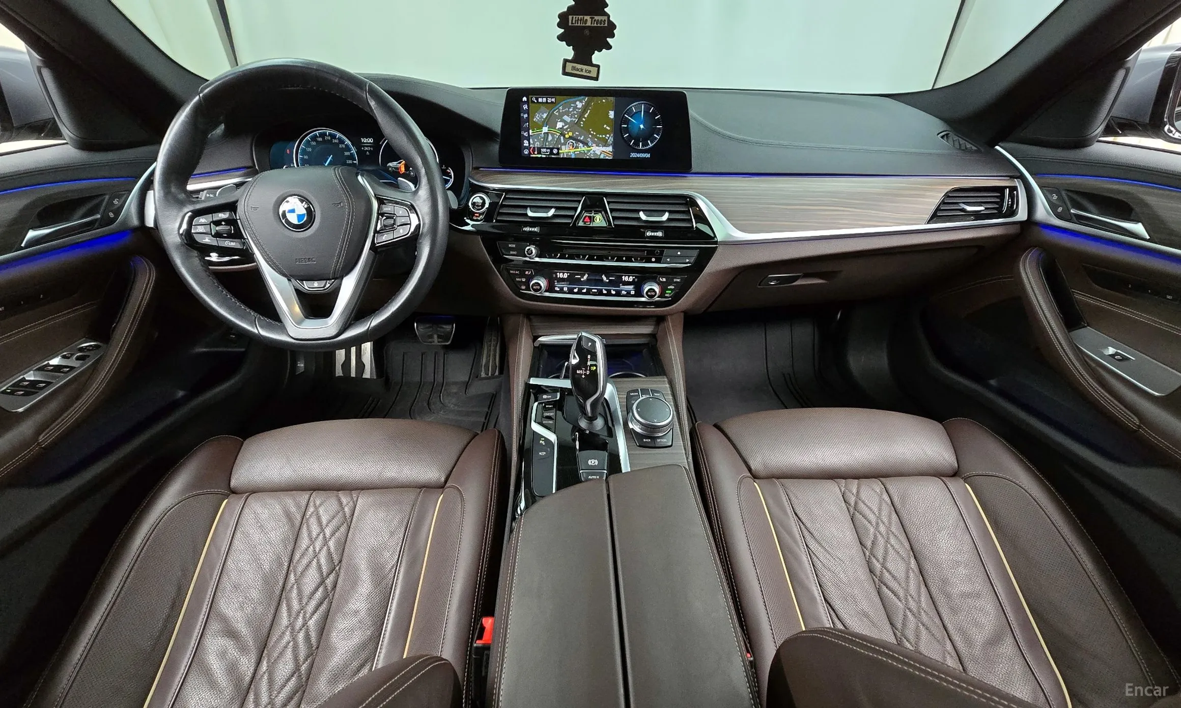 BMW 5 Series (G30) превью 4