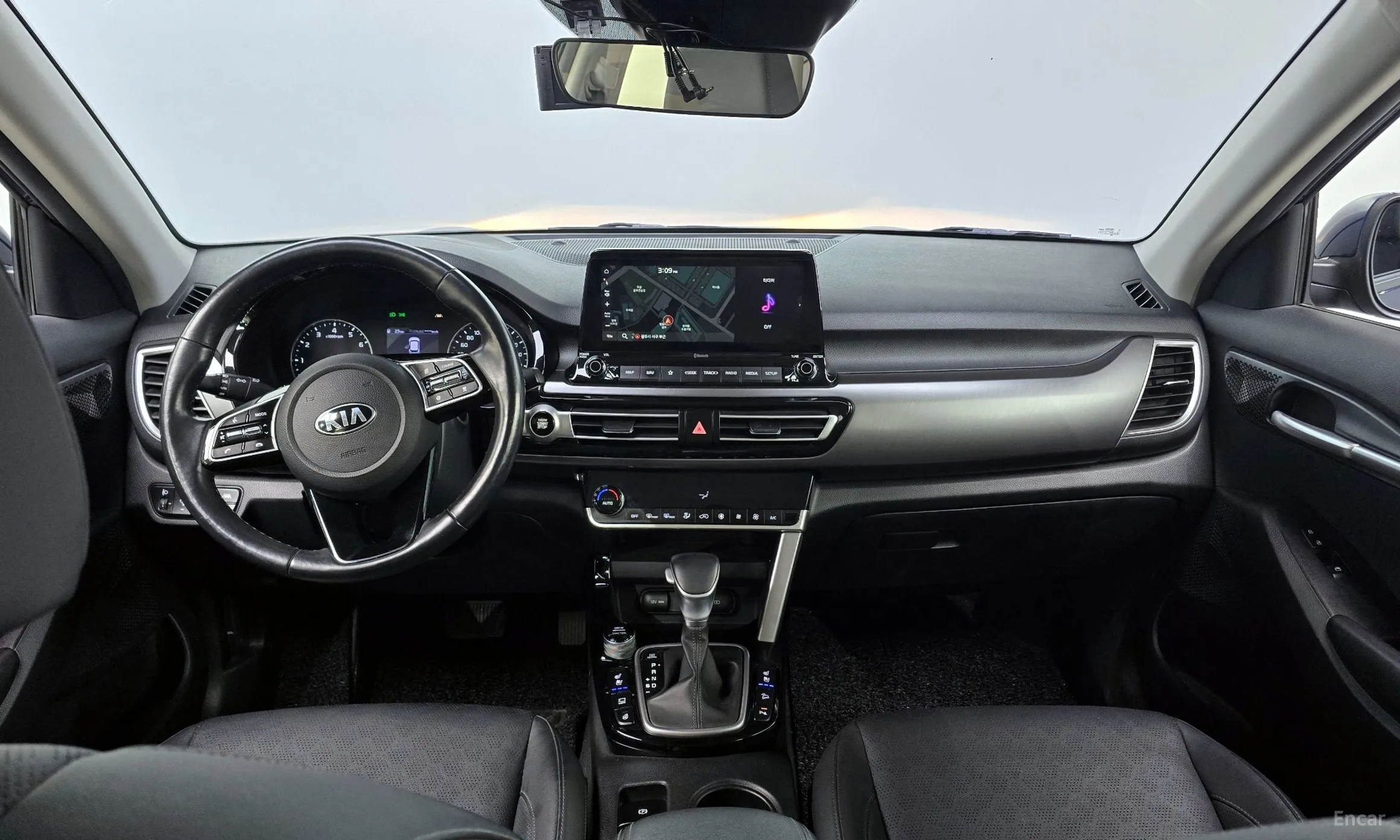 Kia Seltos превью 4