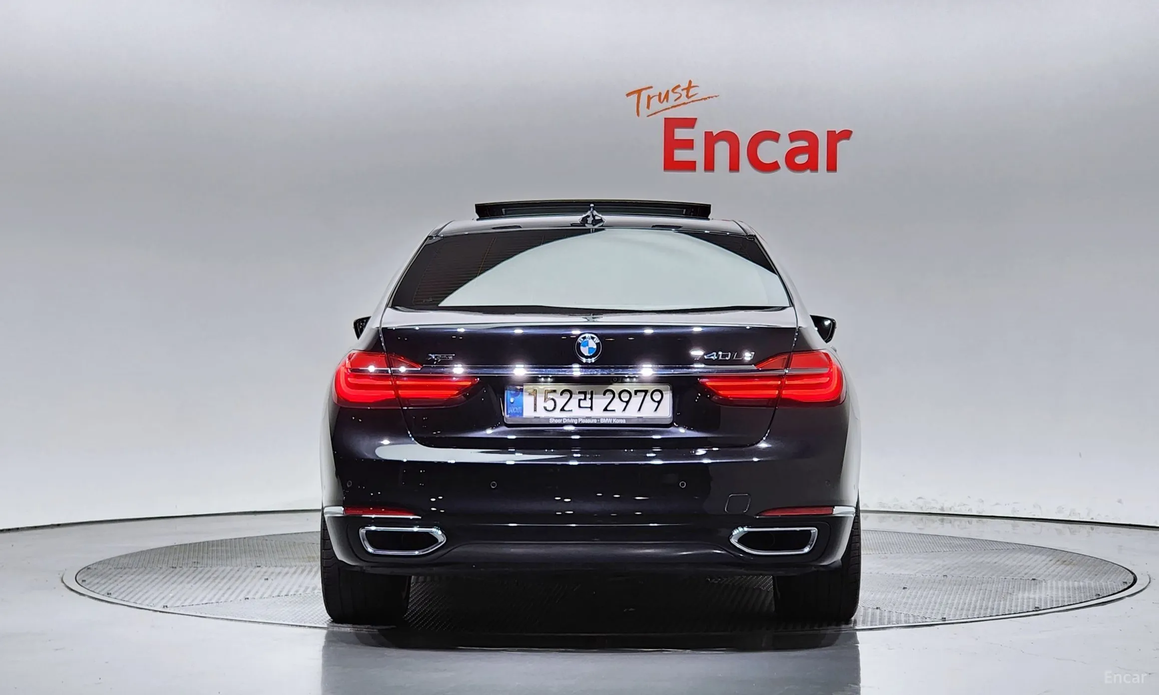BMW 7 Series (G11) превью 3