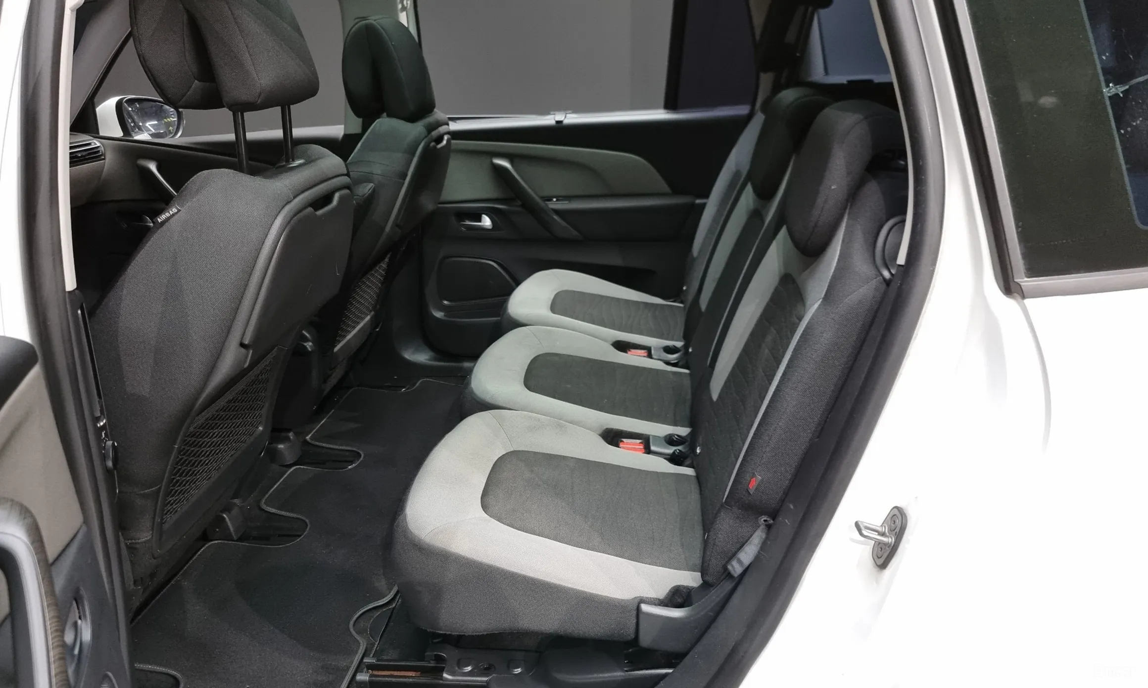 Citroën/DS Grand C4 Picasso превью 12