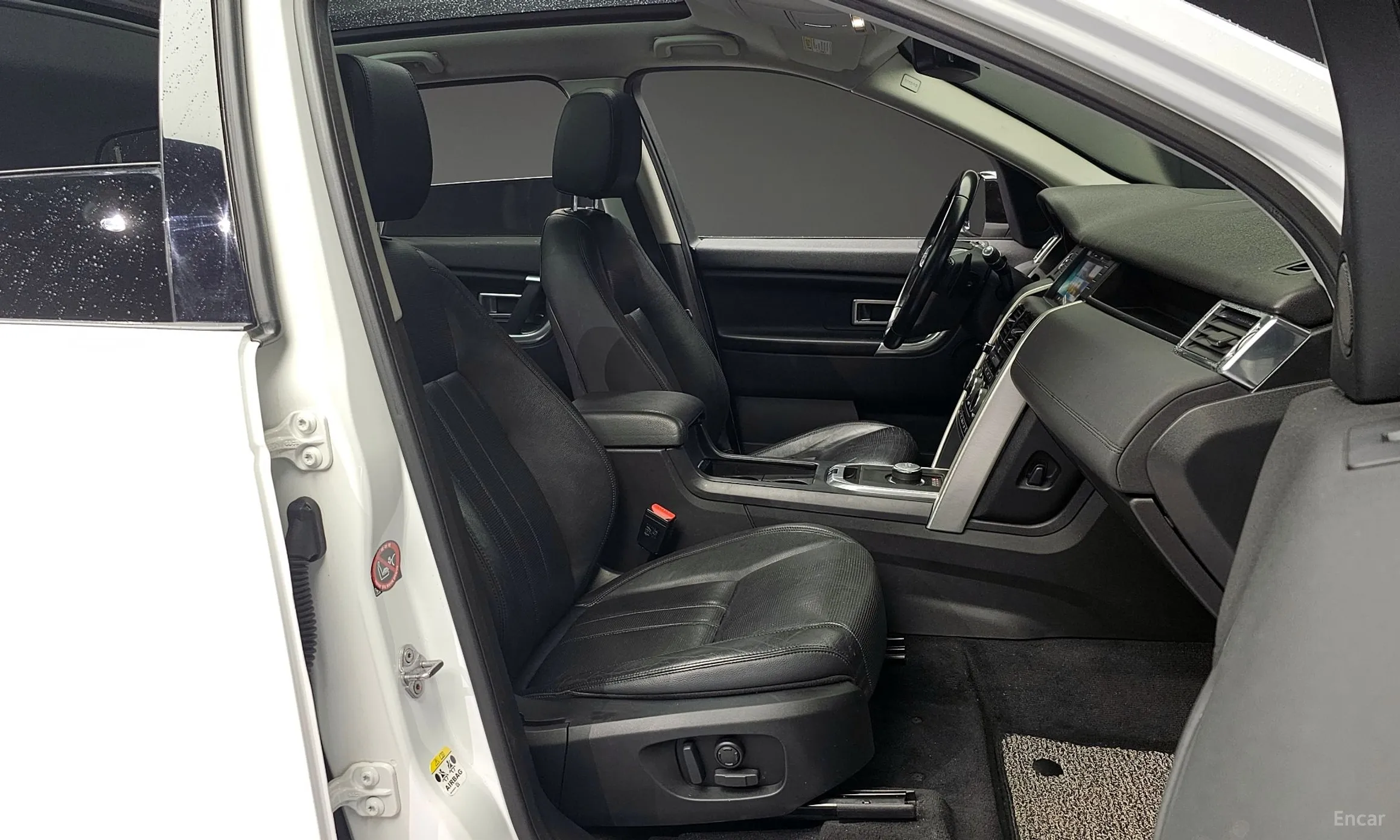 Land Rover Discovery Sports превью 10
