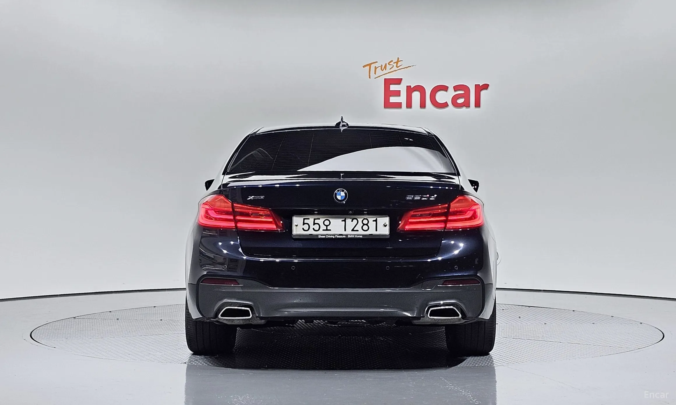 BMW 5 Series (G30) превью 3