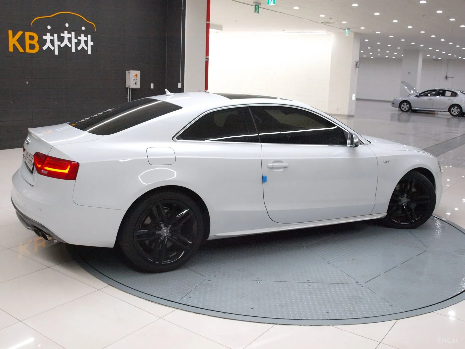 Audi S5 превью 3