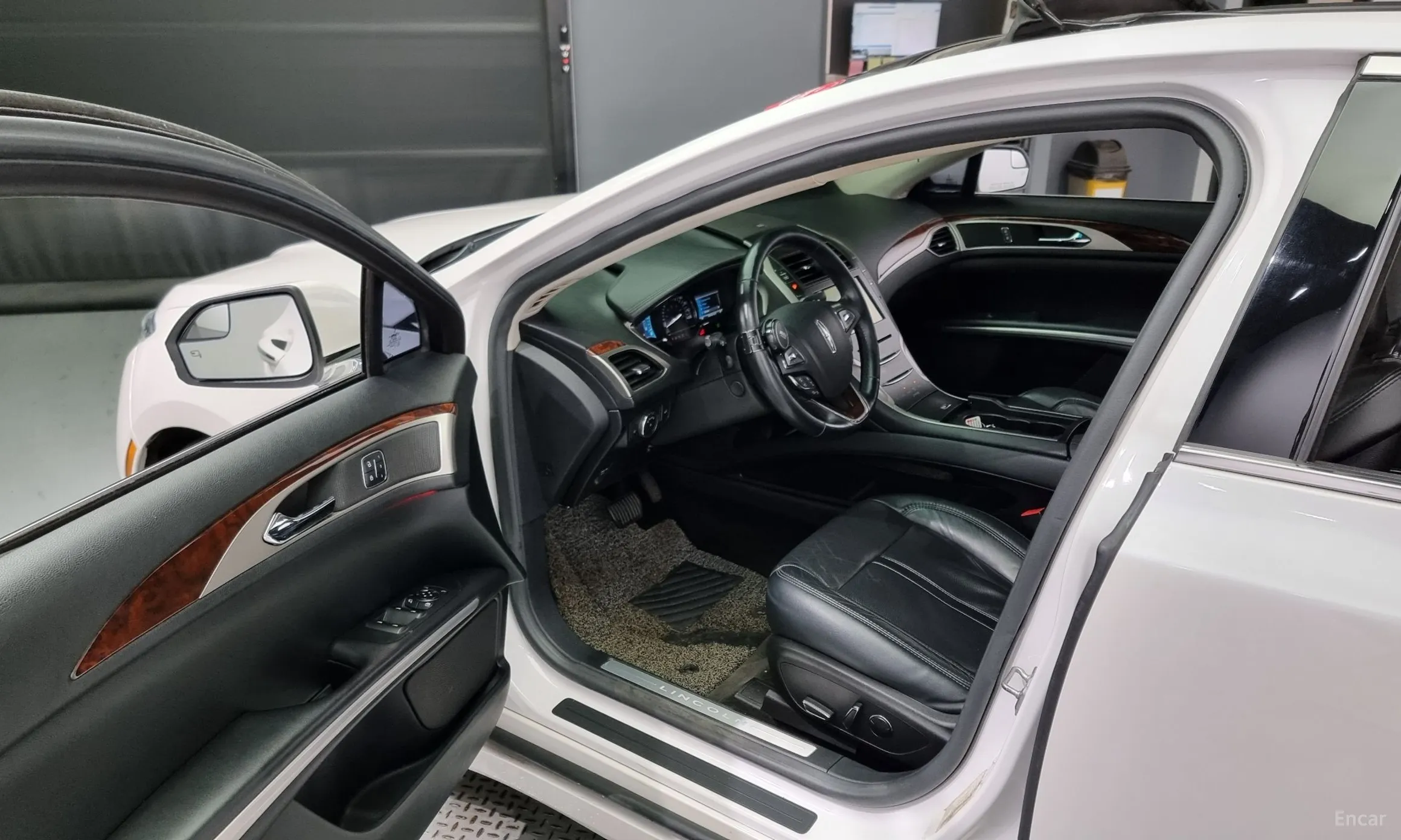 Lincoln New MKZ превью 10