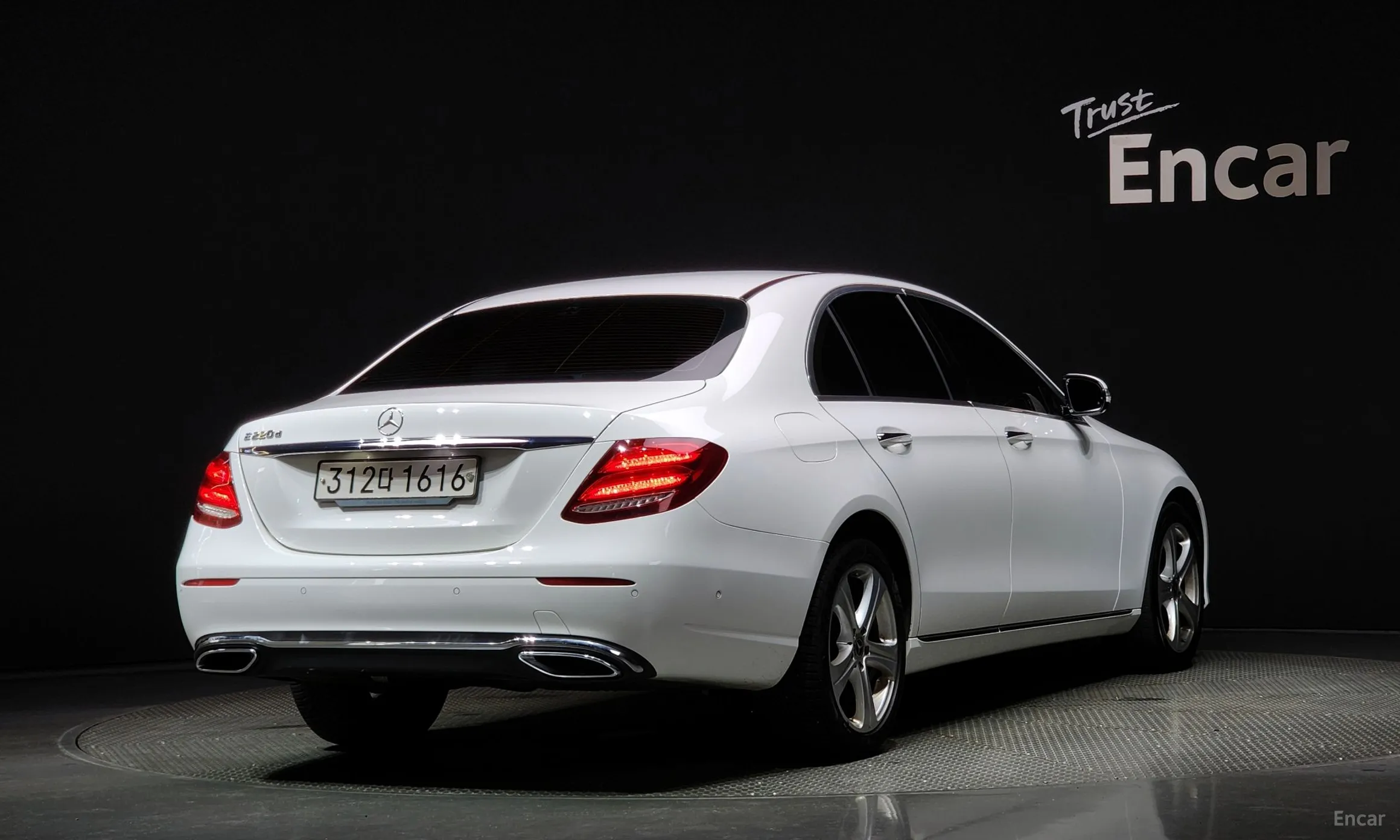 Mercedes Benz E-Class W213