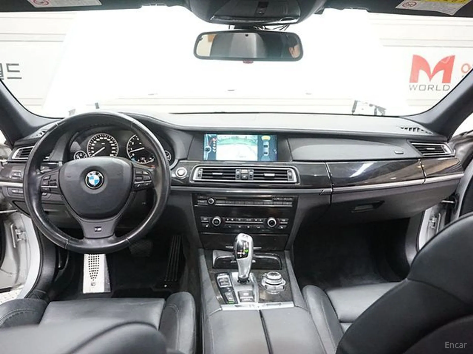 BMW 7 Series (F01) превью 4