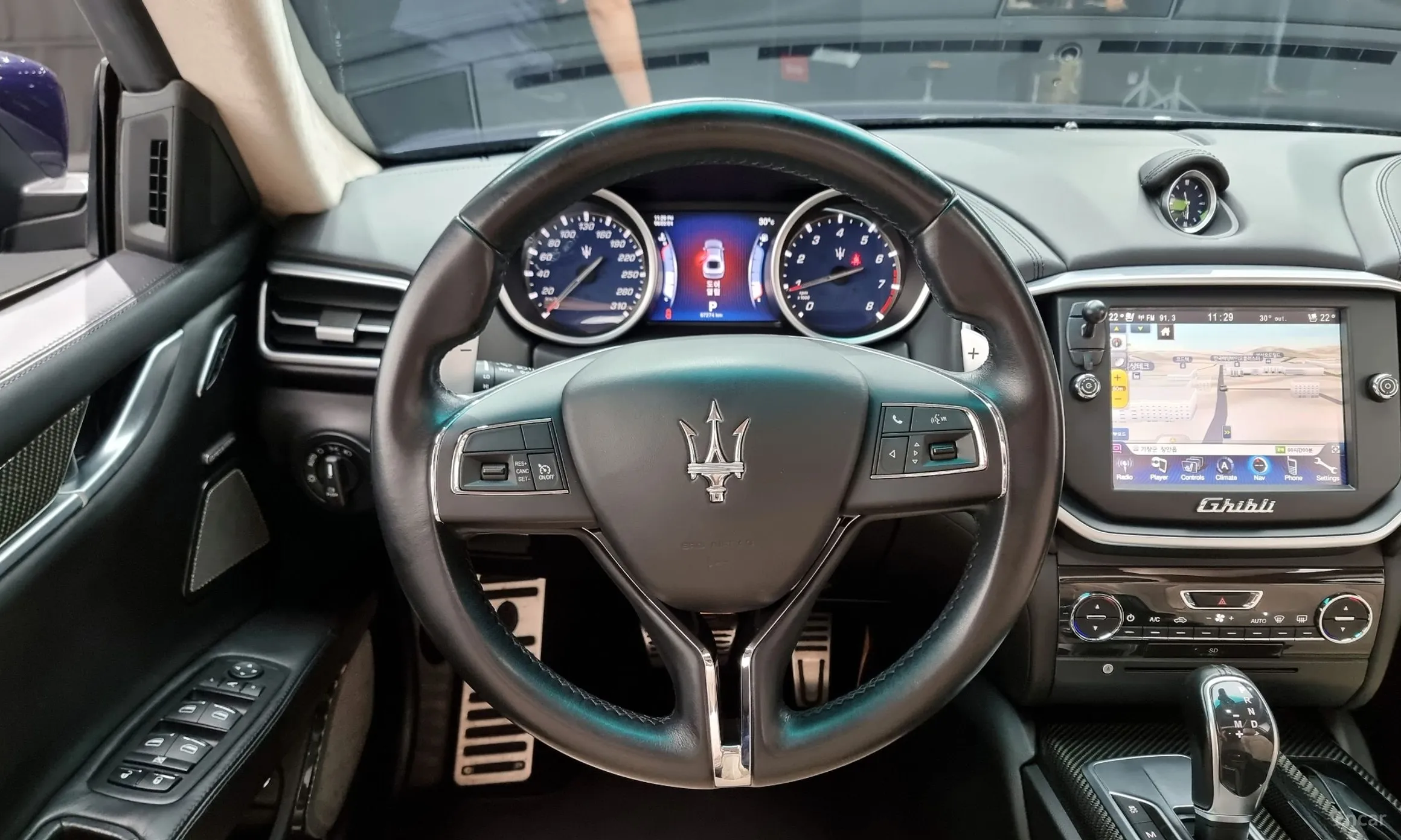 Maserati Ghibli превью 13