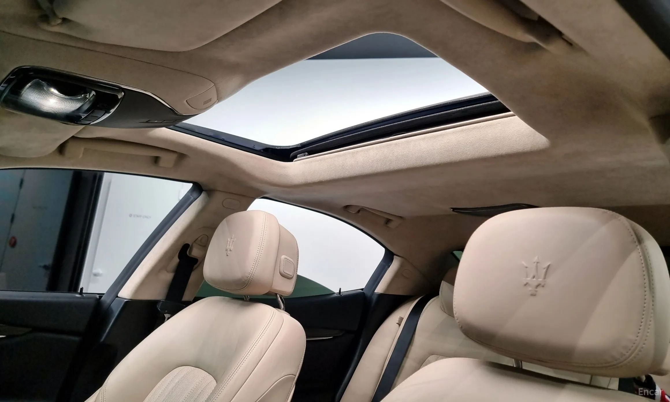 Maserati Ghibli превью 19