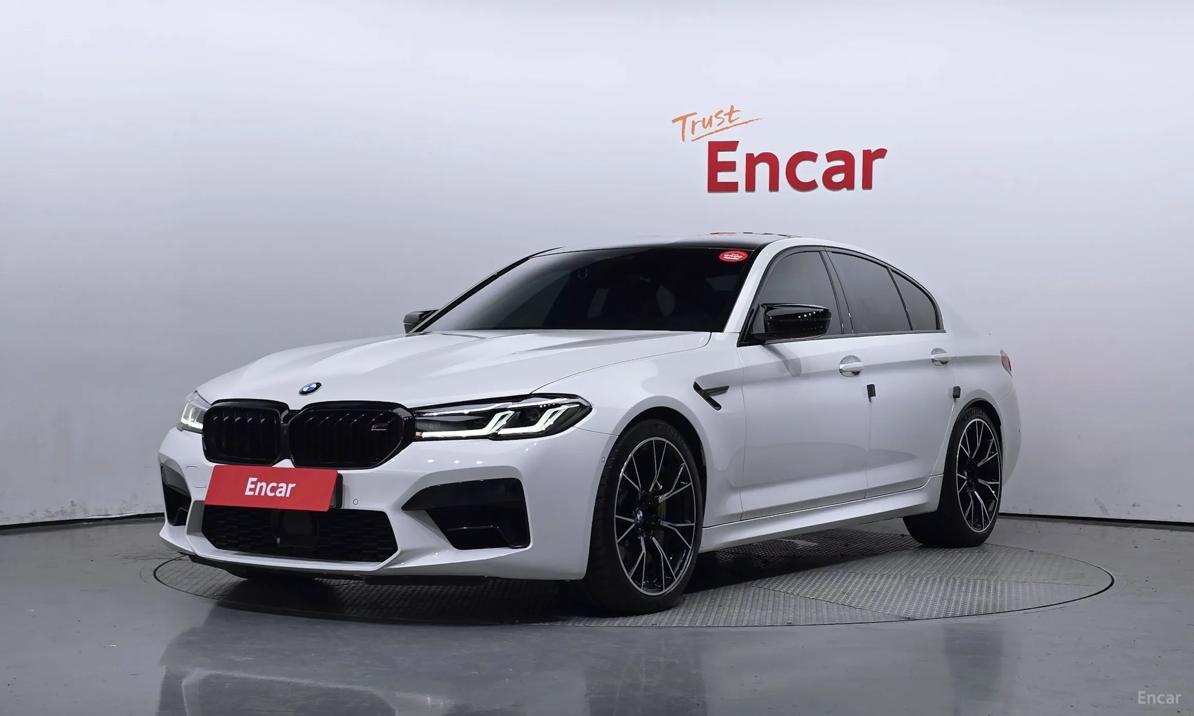 BMW M5 (F90)
