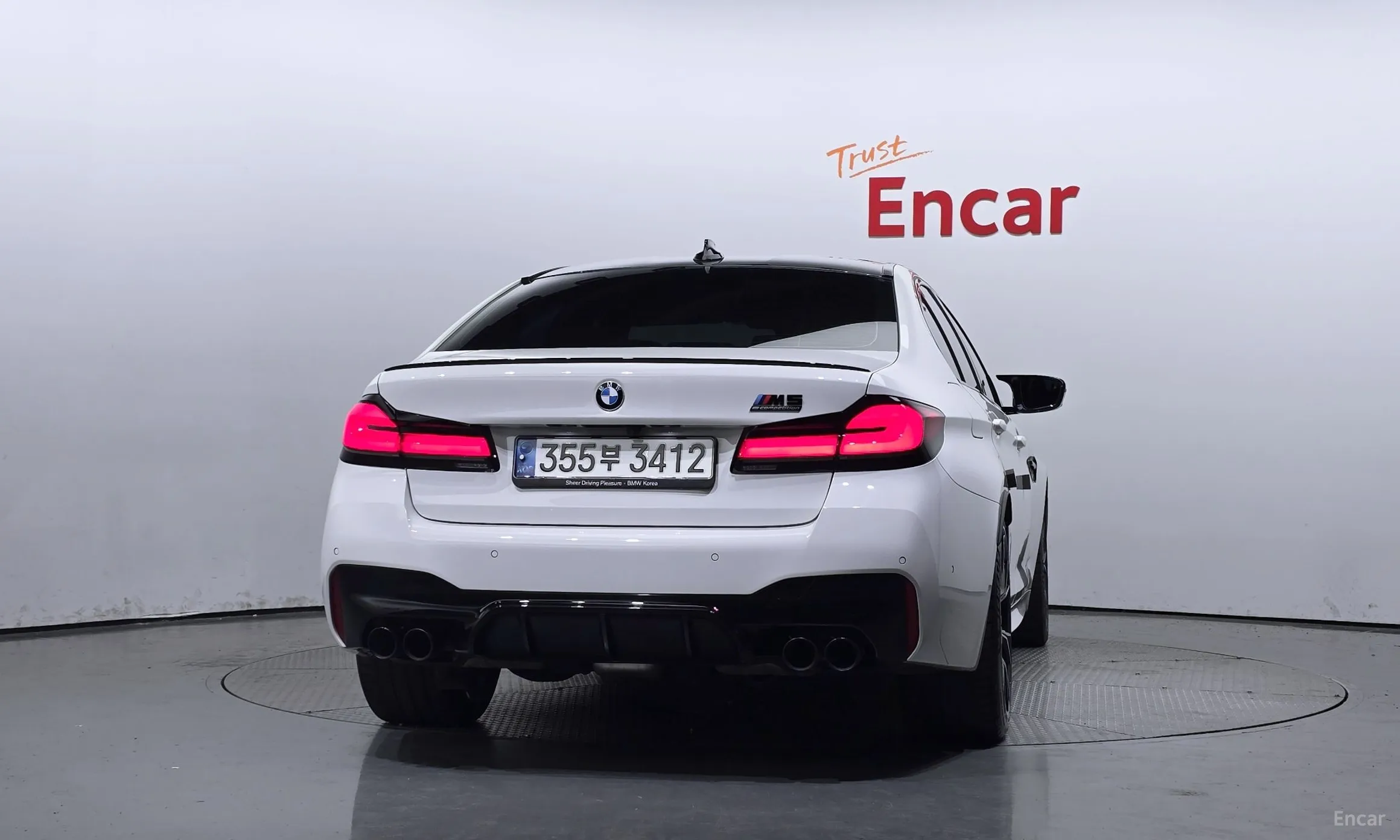 BMW M5 (F90) превью 3