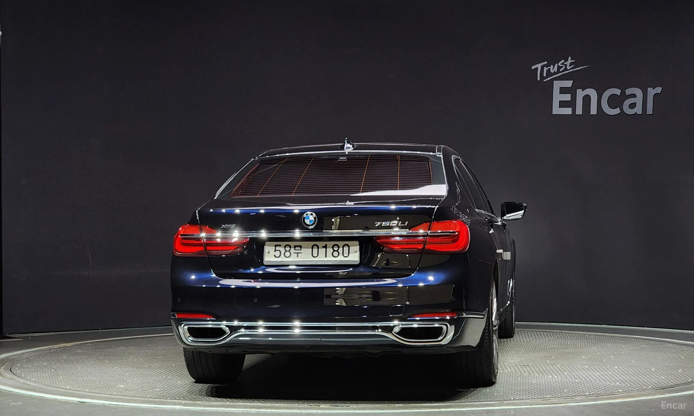 BMW 7 Series (G11) превью 3