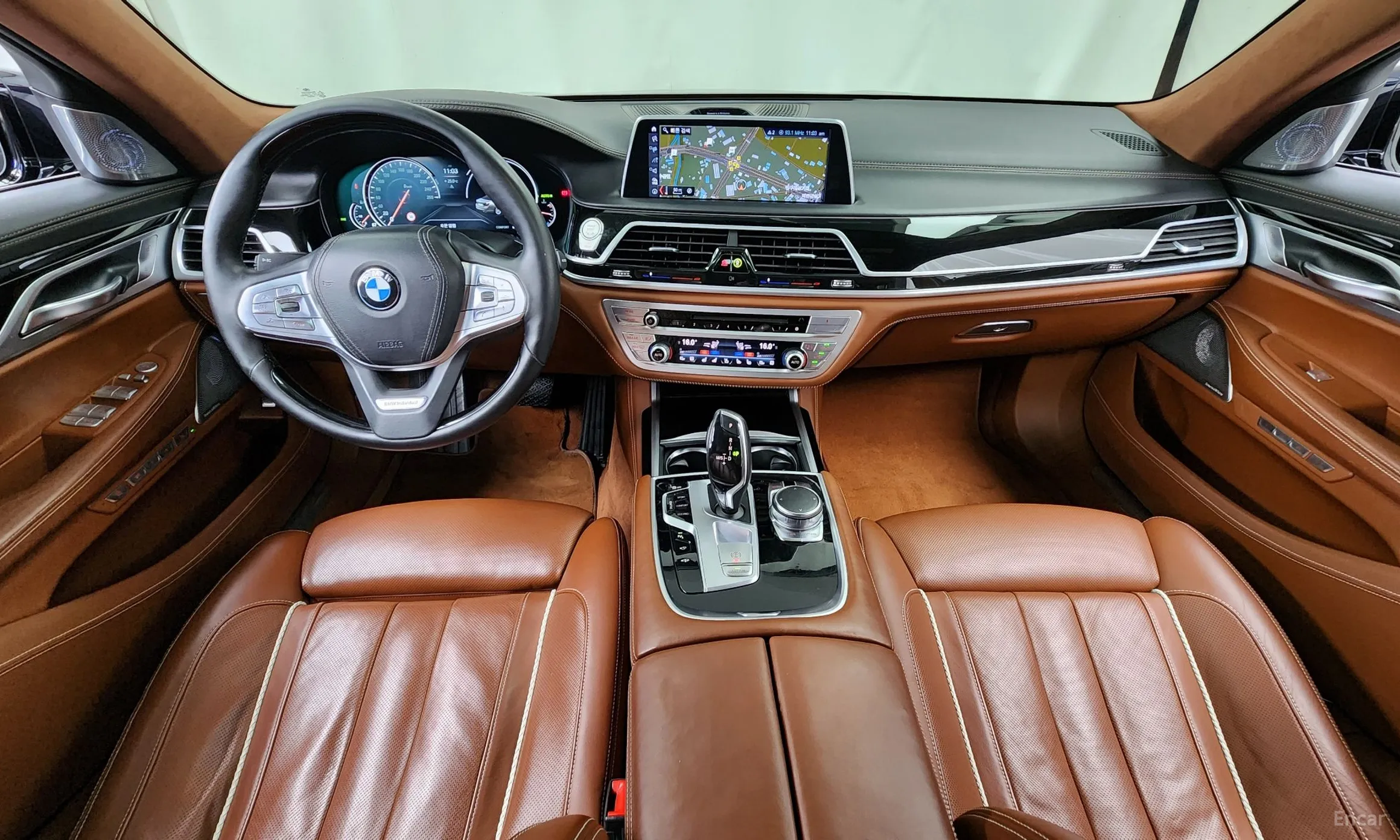 BMW 7 Series (G11) превью 4
