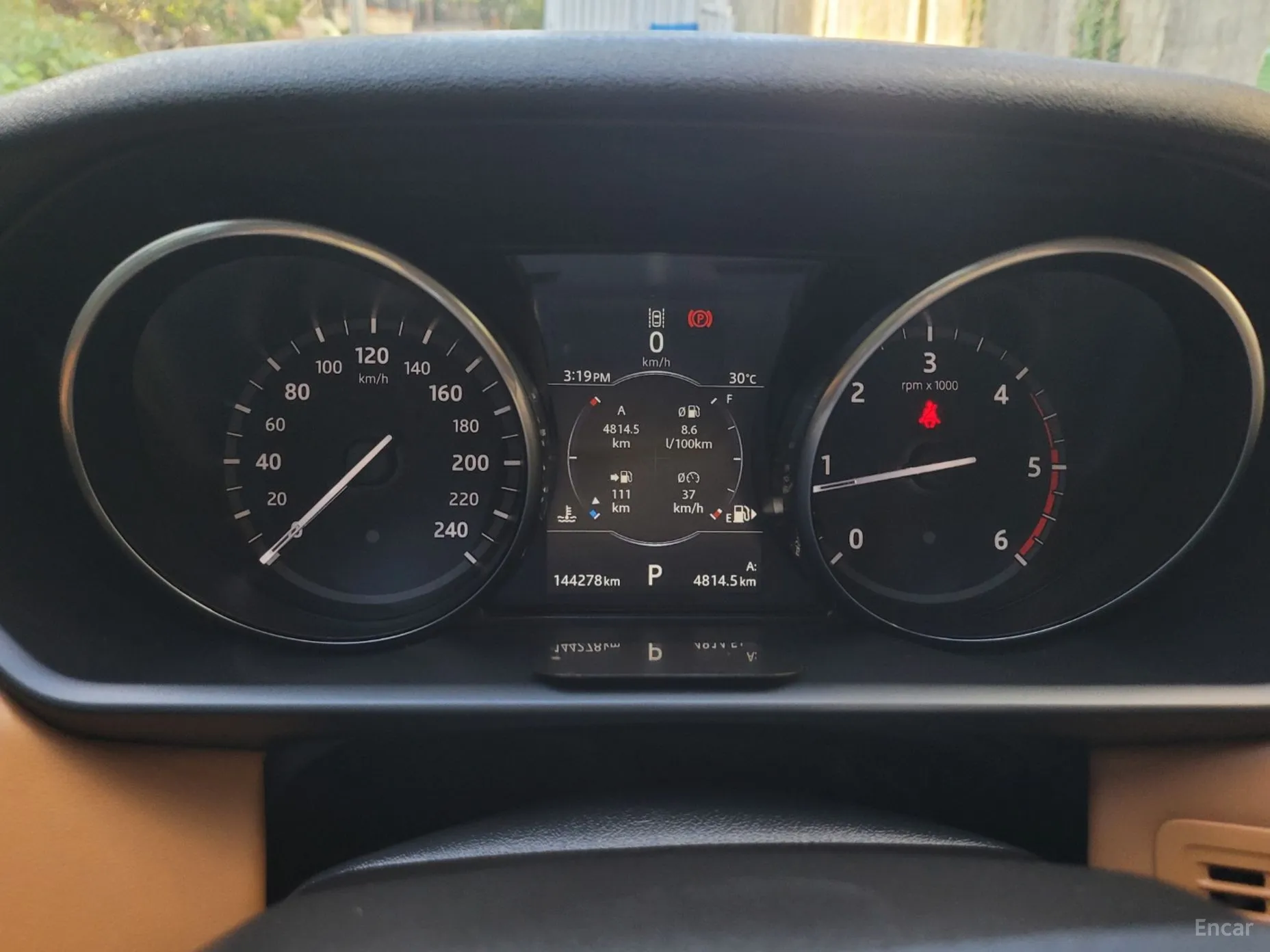 Land Rover Discovery 5 превью 4