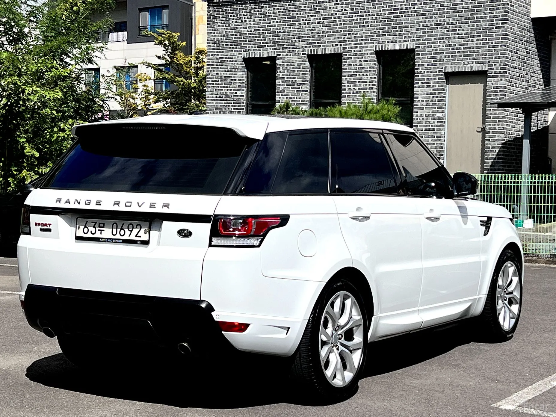 Land Rover Range Rover Sport 2nd Generation превью 3