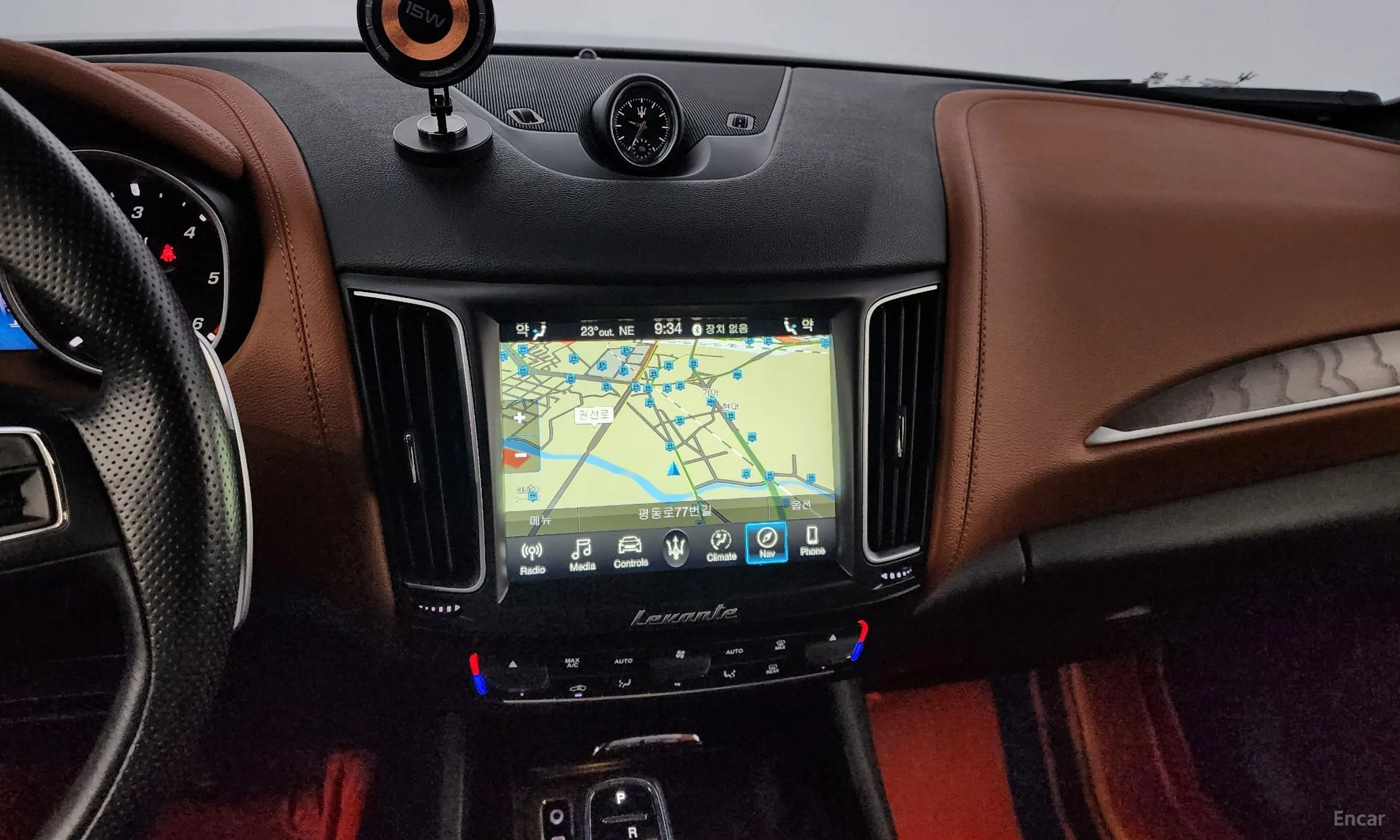 Maserati Levante превью 14