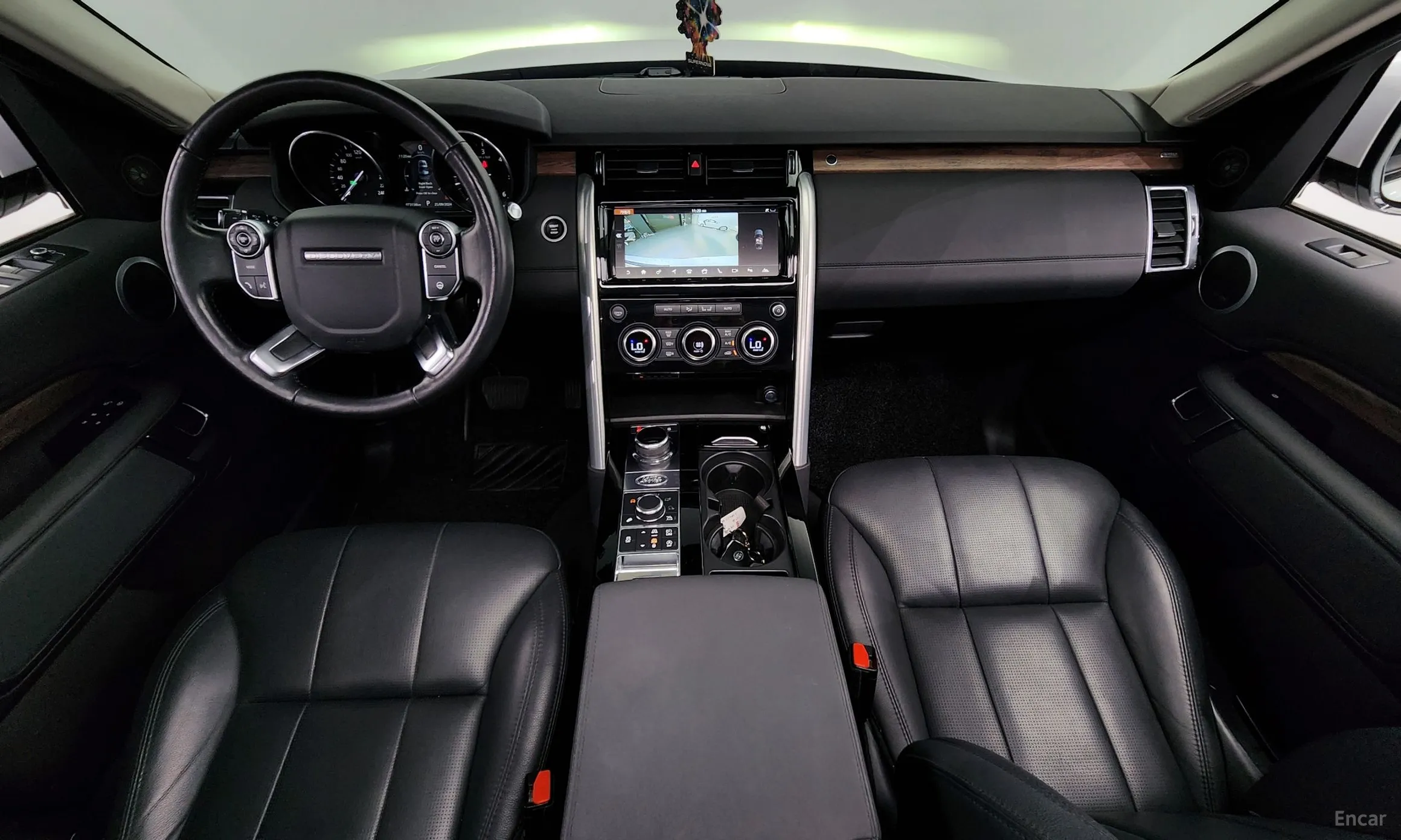 Land Rover Discovery 5 превью 4