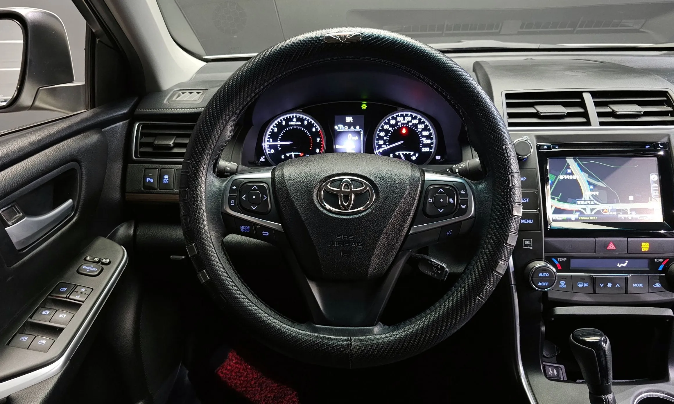 Toyota New Camry превью 13