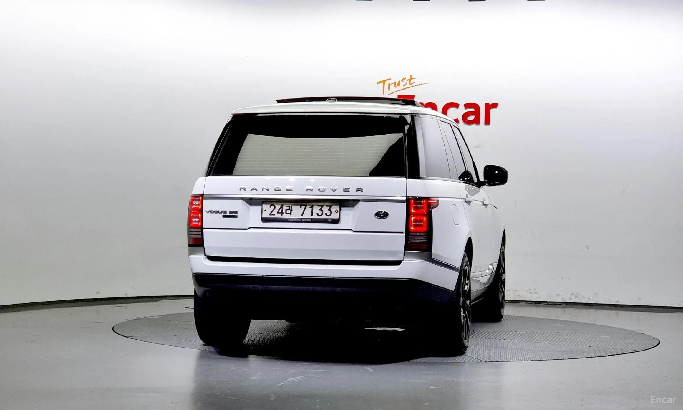 Land Rover Range Rover 4th Generation превью 3