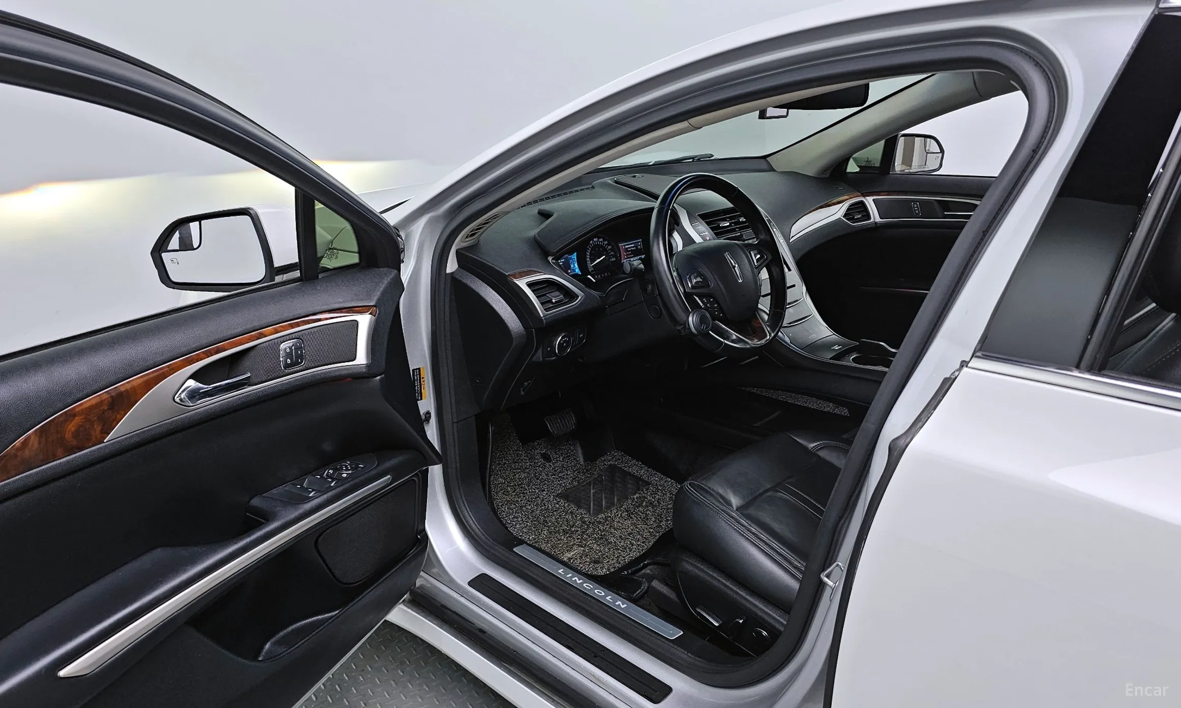 Lincoln New MKZ превью 10