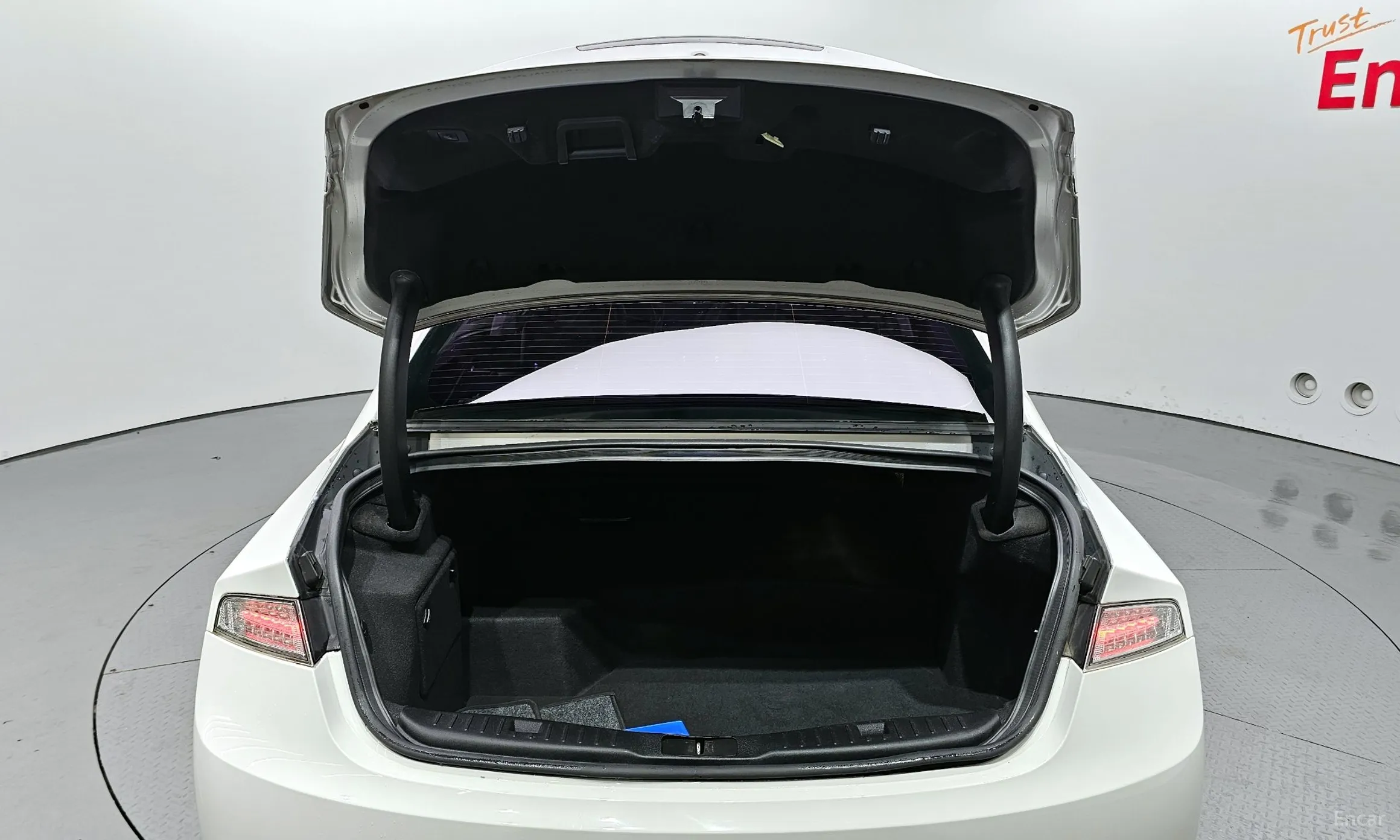 Lincoln New MKZ превью 20
