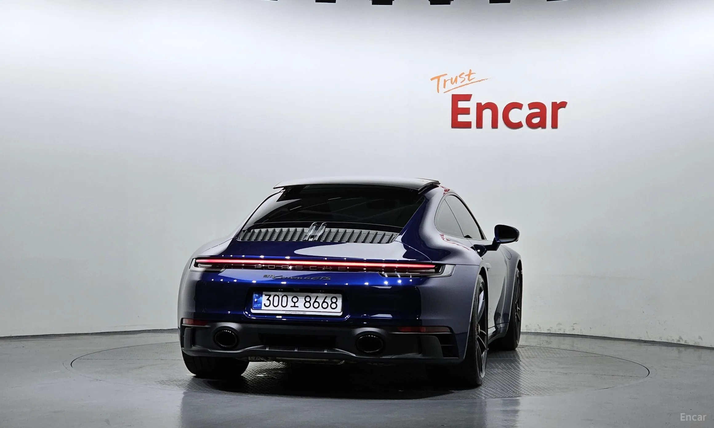 Porsche 911 (992) превью 3