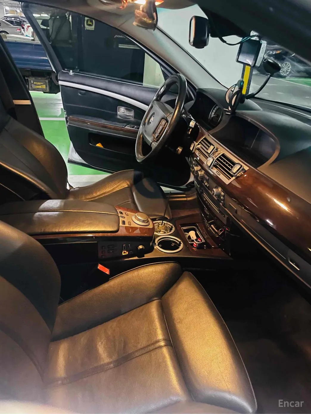 BMW 7 Series (E65)