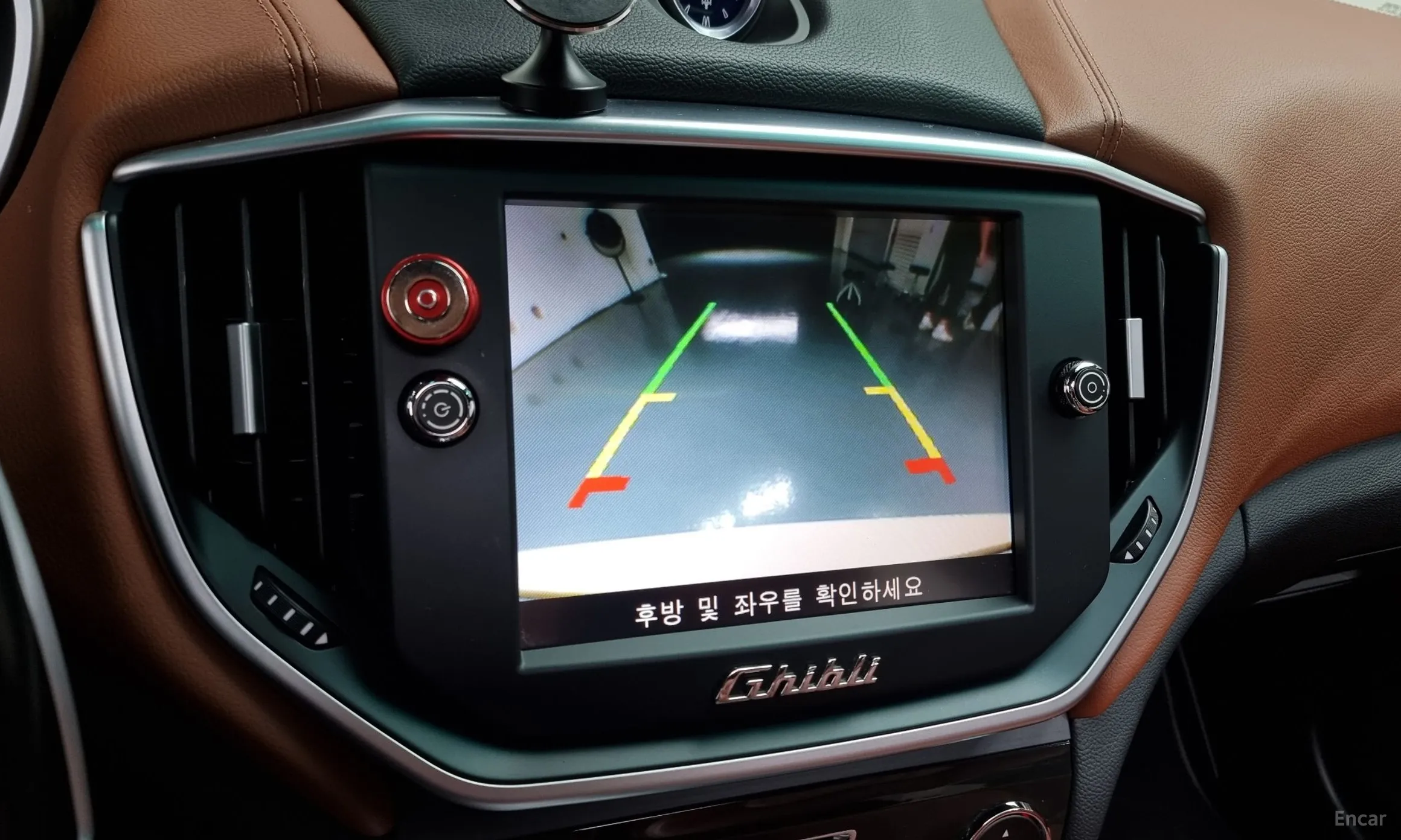 Maserati Ghibli превью 15
