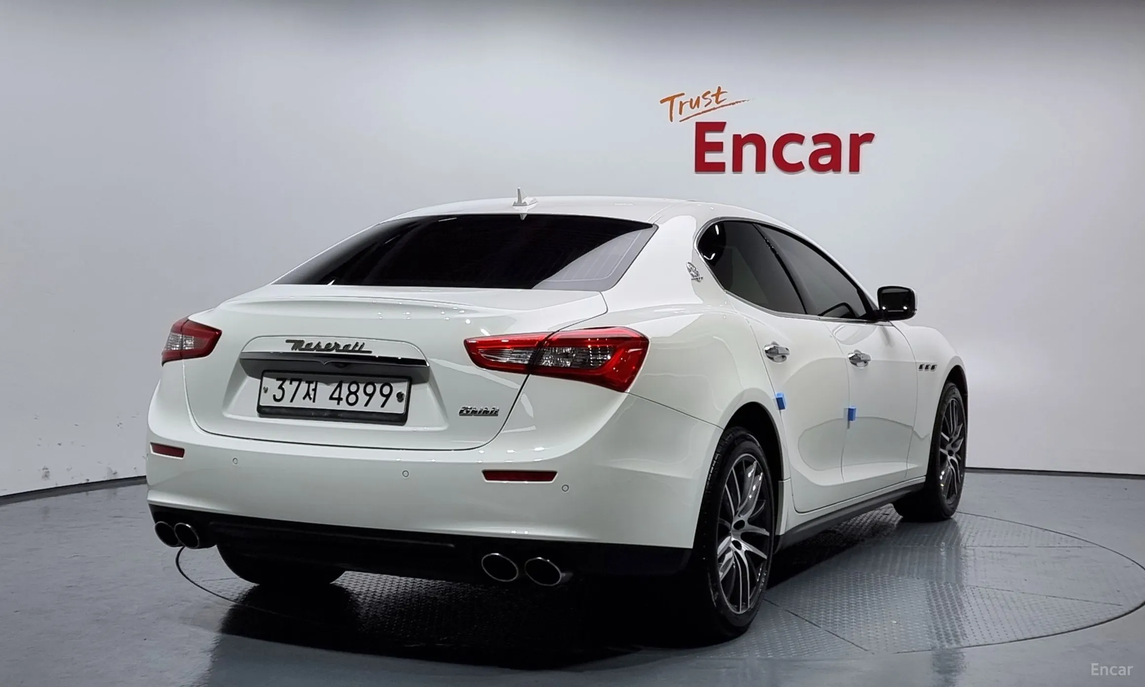 Maserati Ghibli превью 2