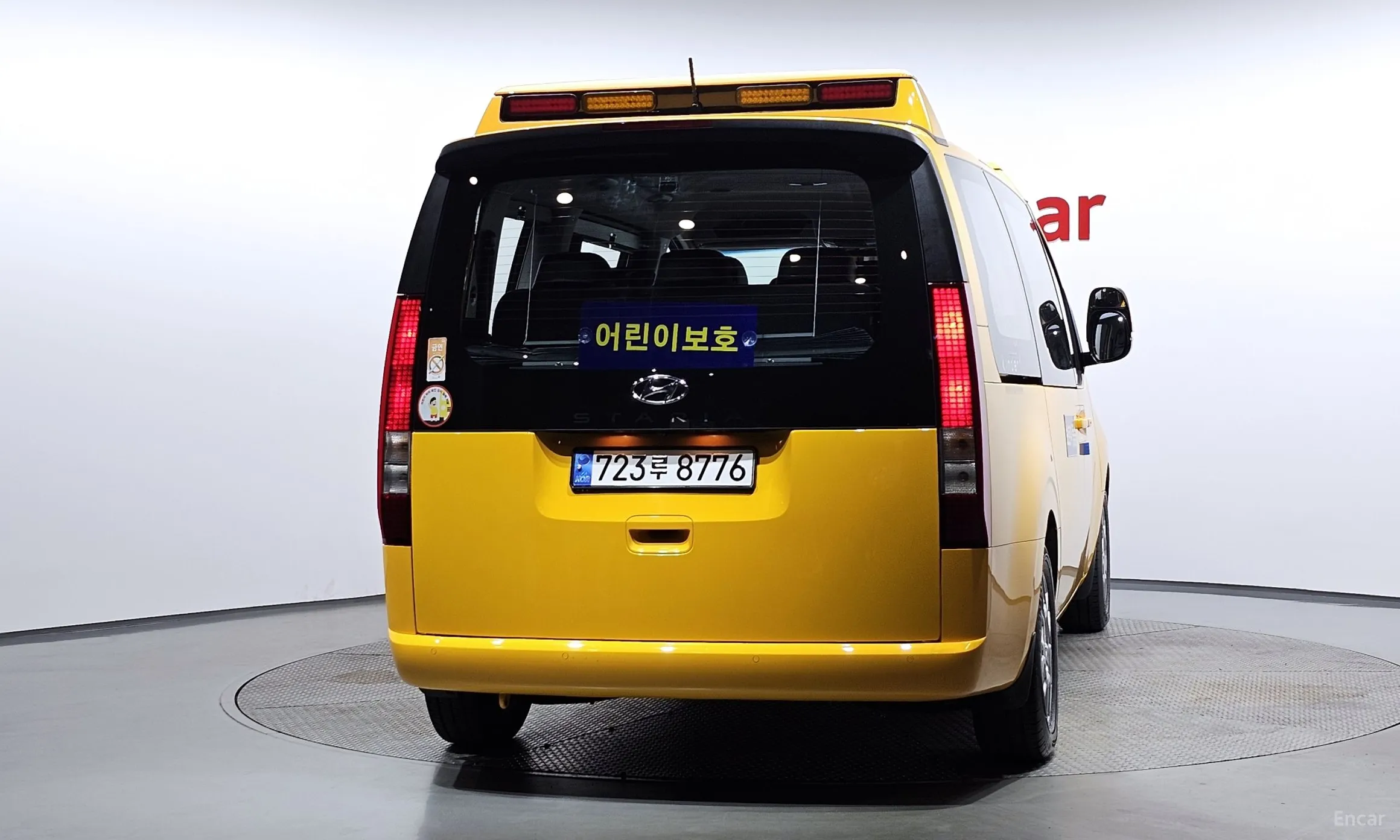 Hyundai Staria превью 3