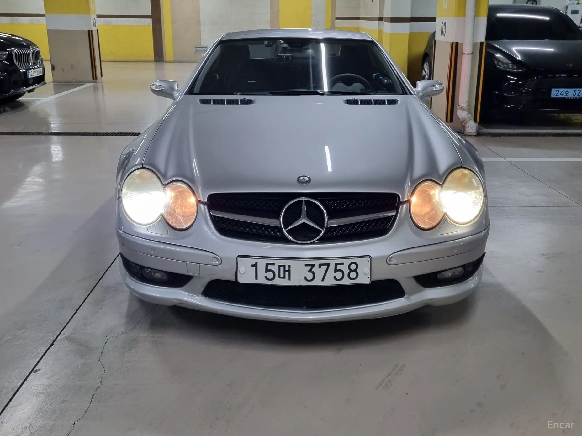 Mercedes Benz SL-Class