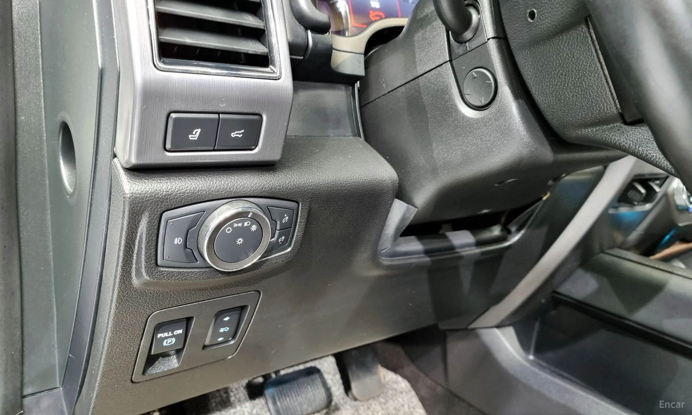 Ford Expedition превью 14