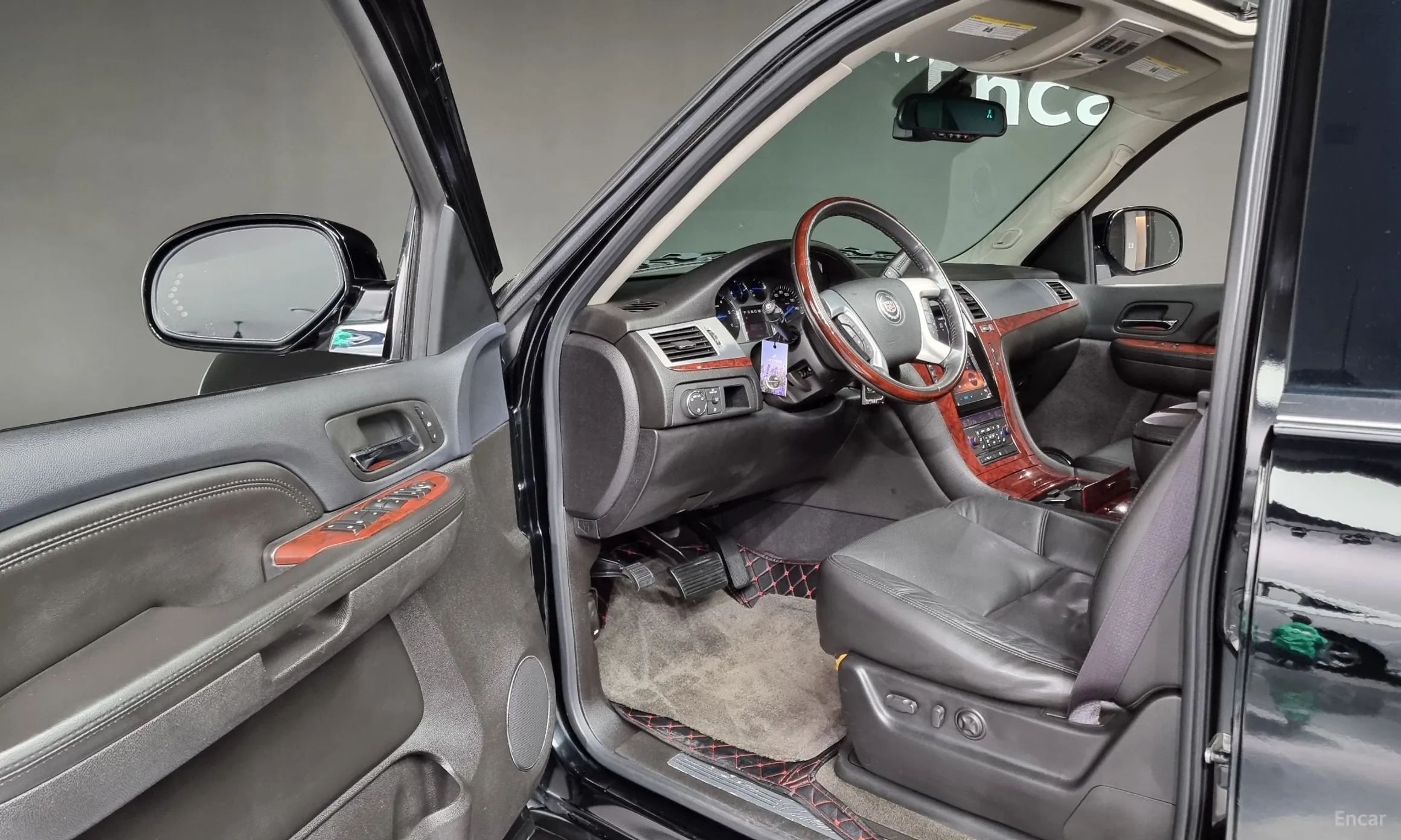 Cadillac Escalade превью 12