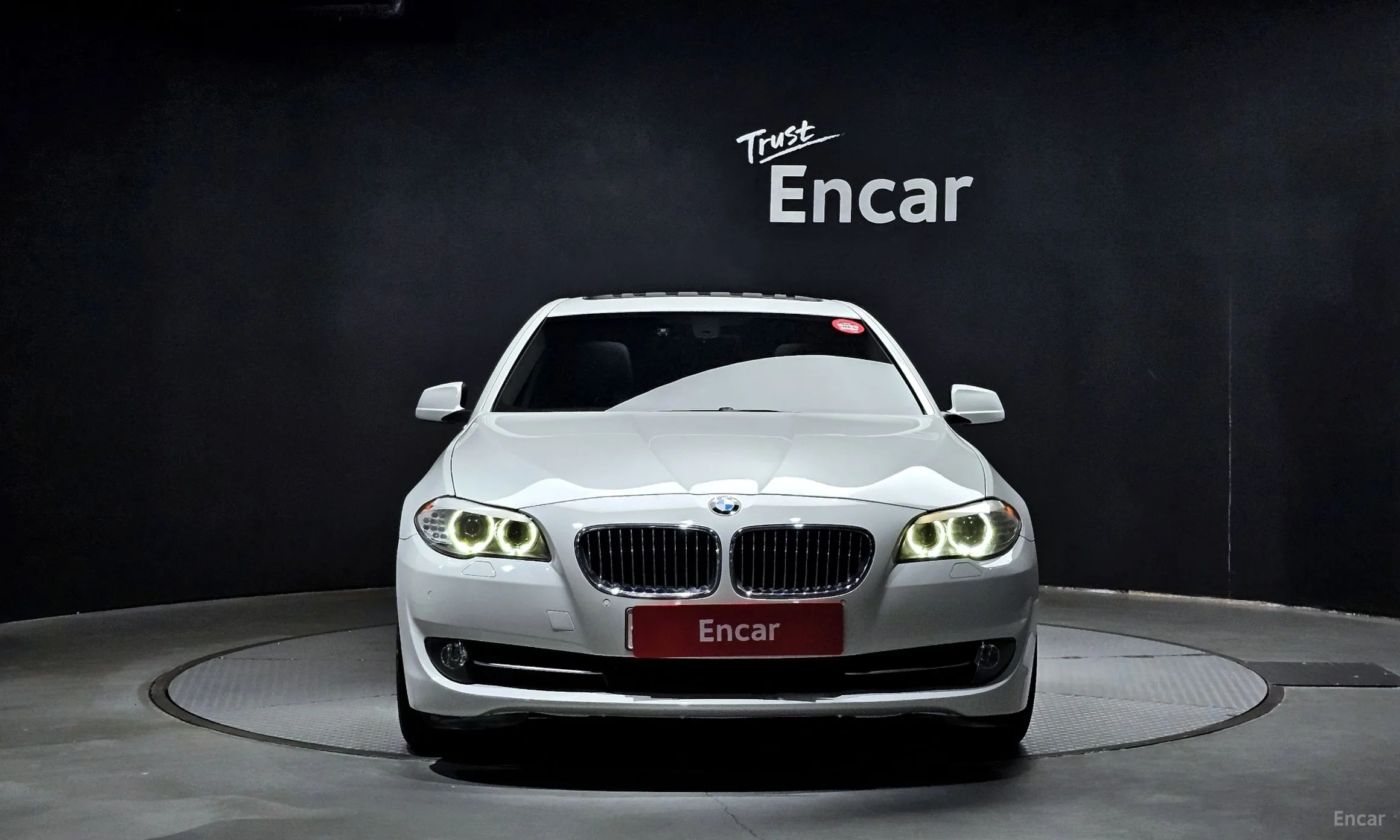 BMW 5 Series (F10) превью 2