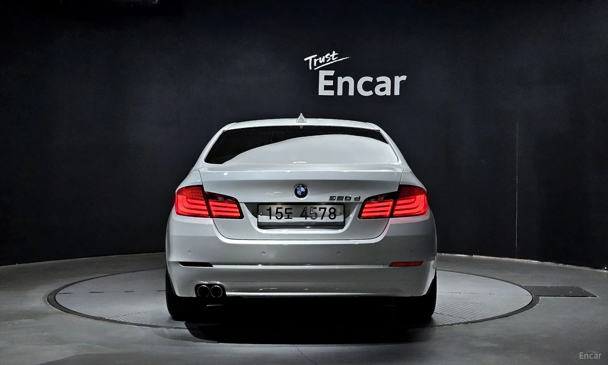 BMW 5 Series (F10) превью 3
